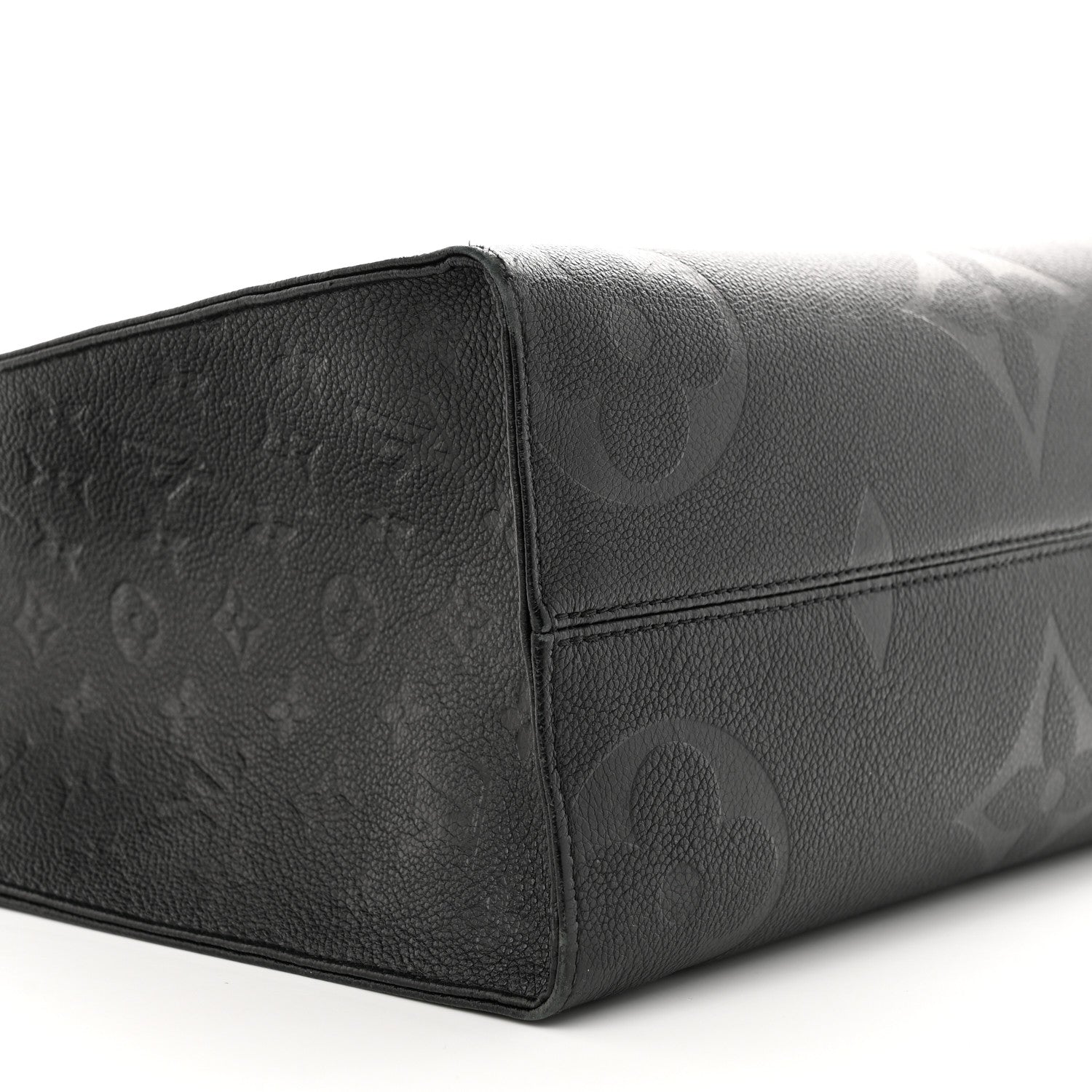 Louis Vuitton Empreinte Monogram Giant Onthego MM Black 8 of 15