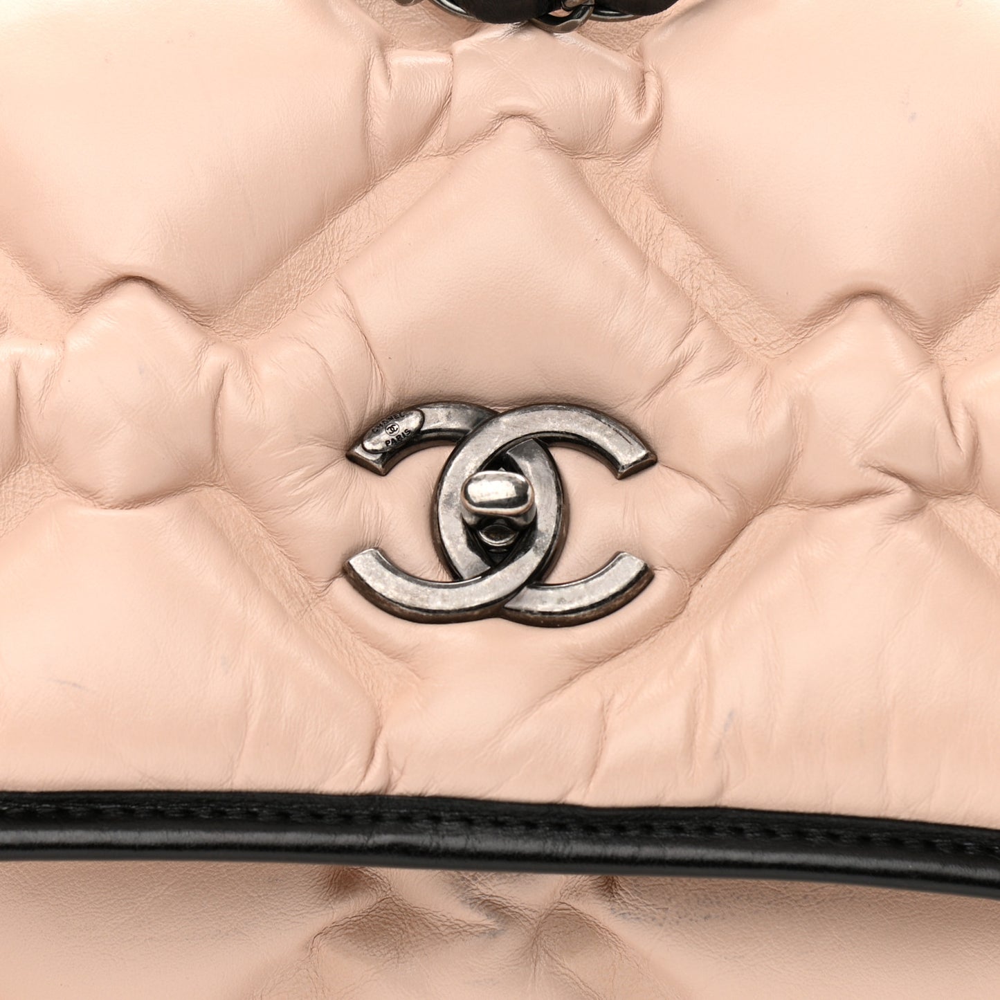 Calfskin Quilted Medium Chesterfield Flap Light Beige Black