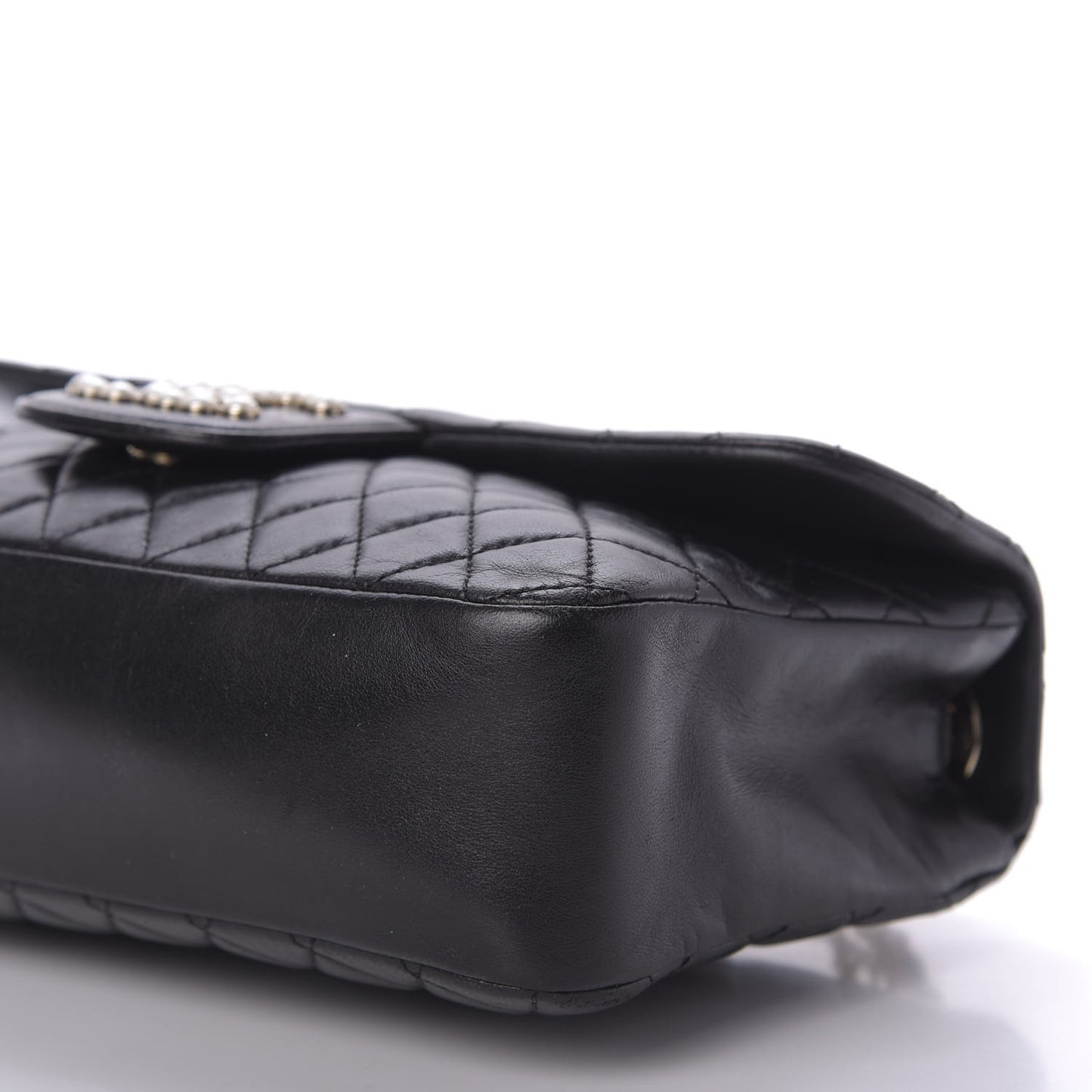 Lambskin Medium Westminster Pearl Flap Black