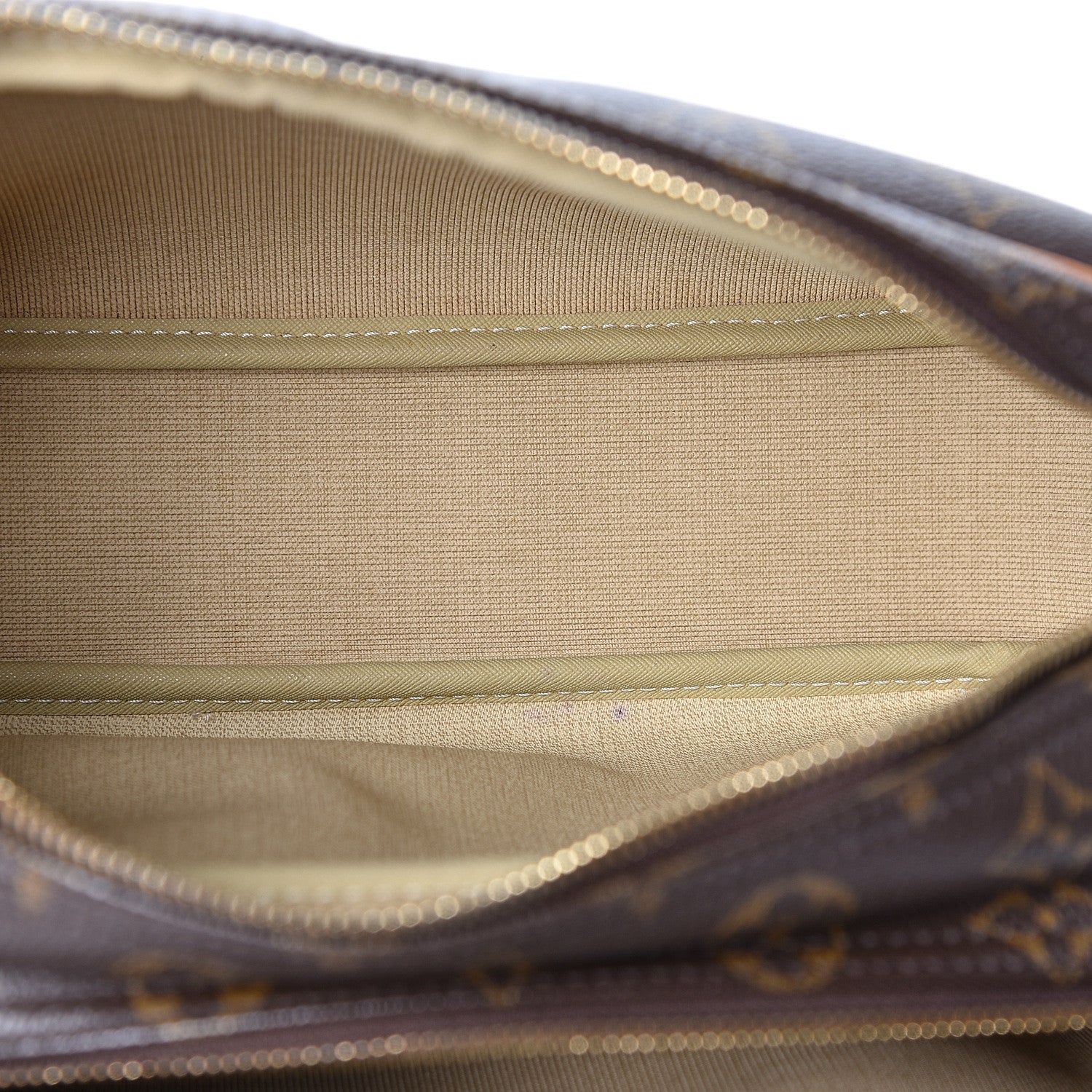 Louis Vuitton Monogram Reporter PM 4 of 9