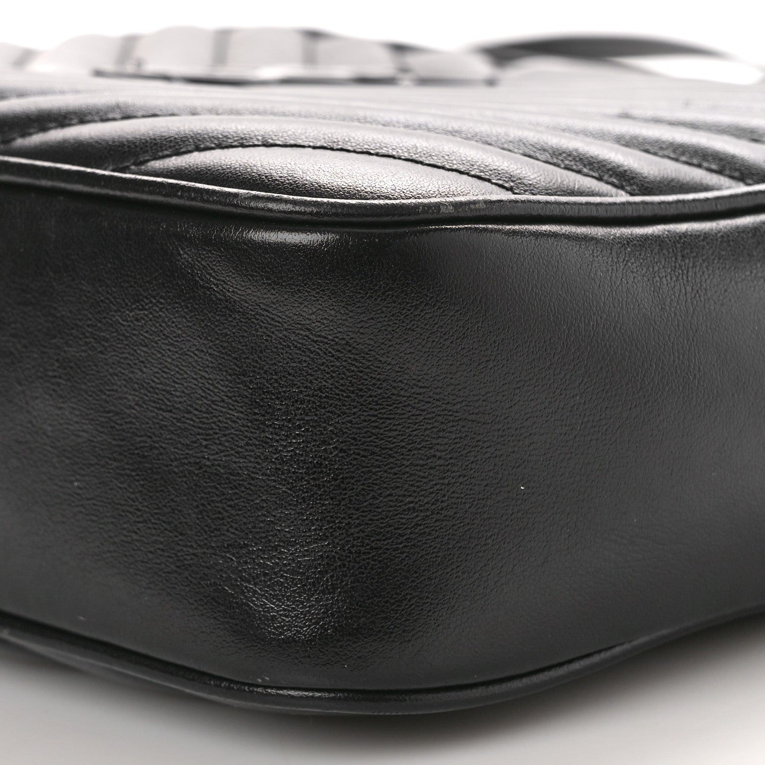 Saint Laurent SAINT LAURENT Calfskin Matelasse Monogram Monochrome Lou Camera Bag Black 10 of 16