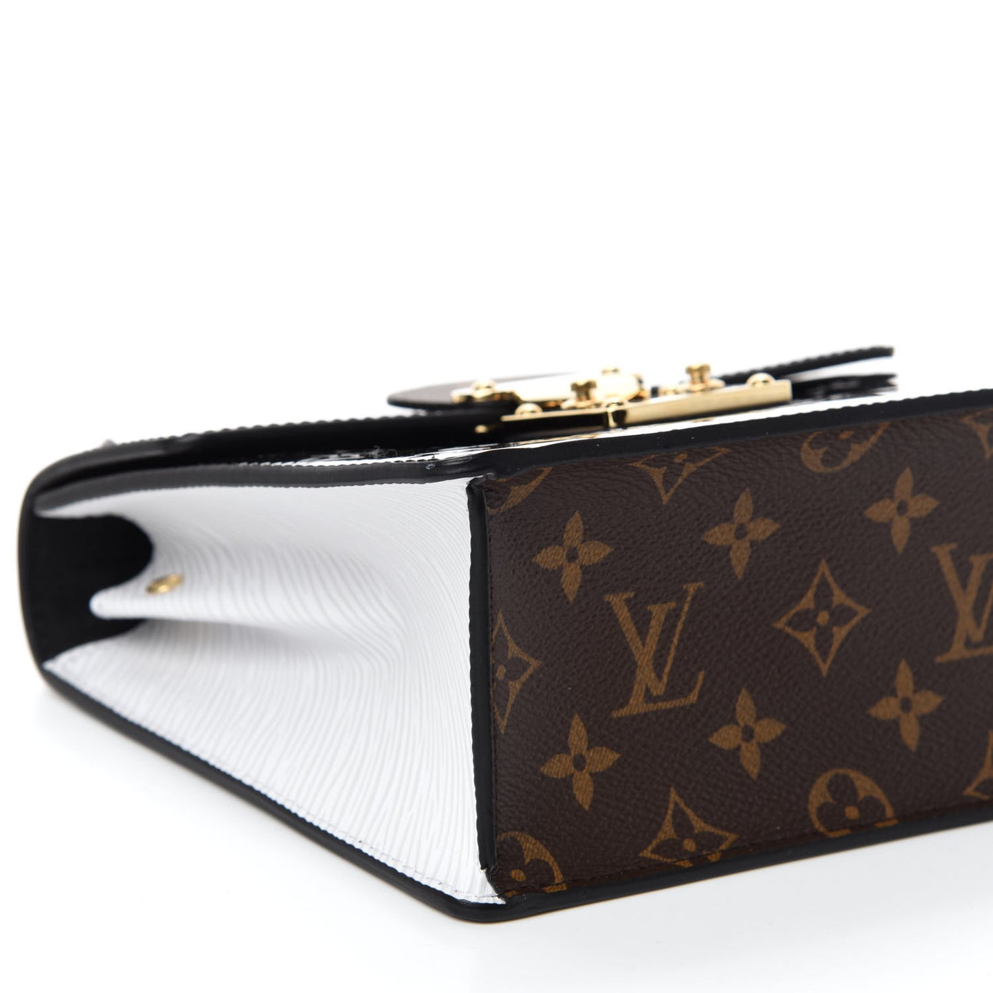 Vernis Epi Monogram Spring Street Black