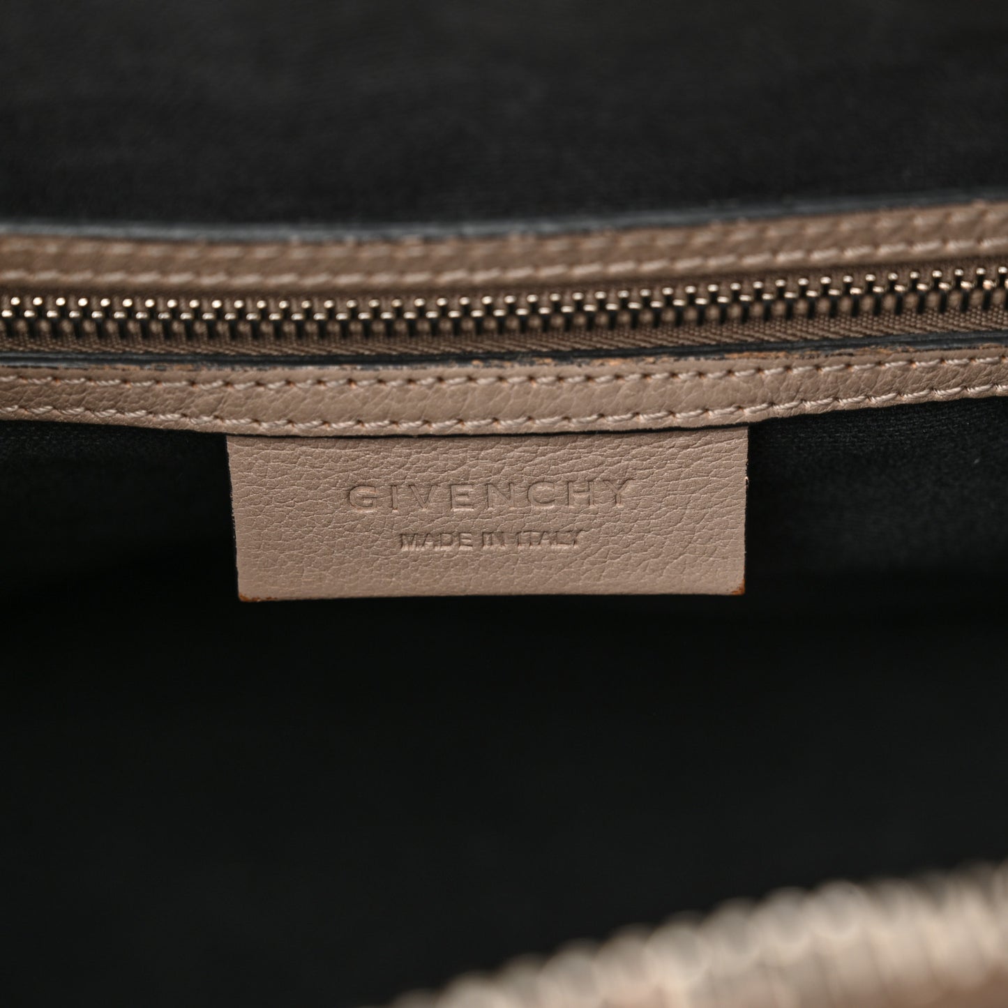 Sugar Goatskin Small Antigona Mastic