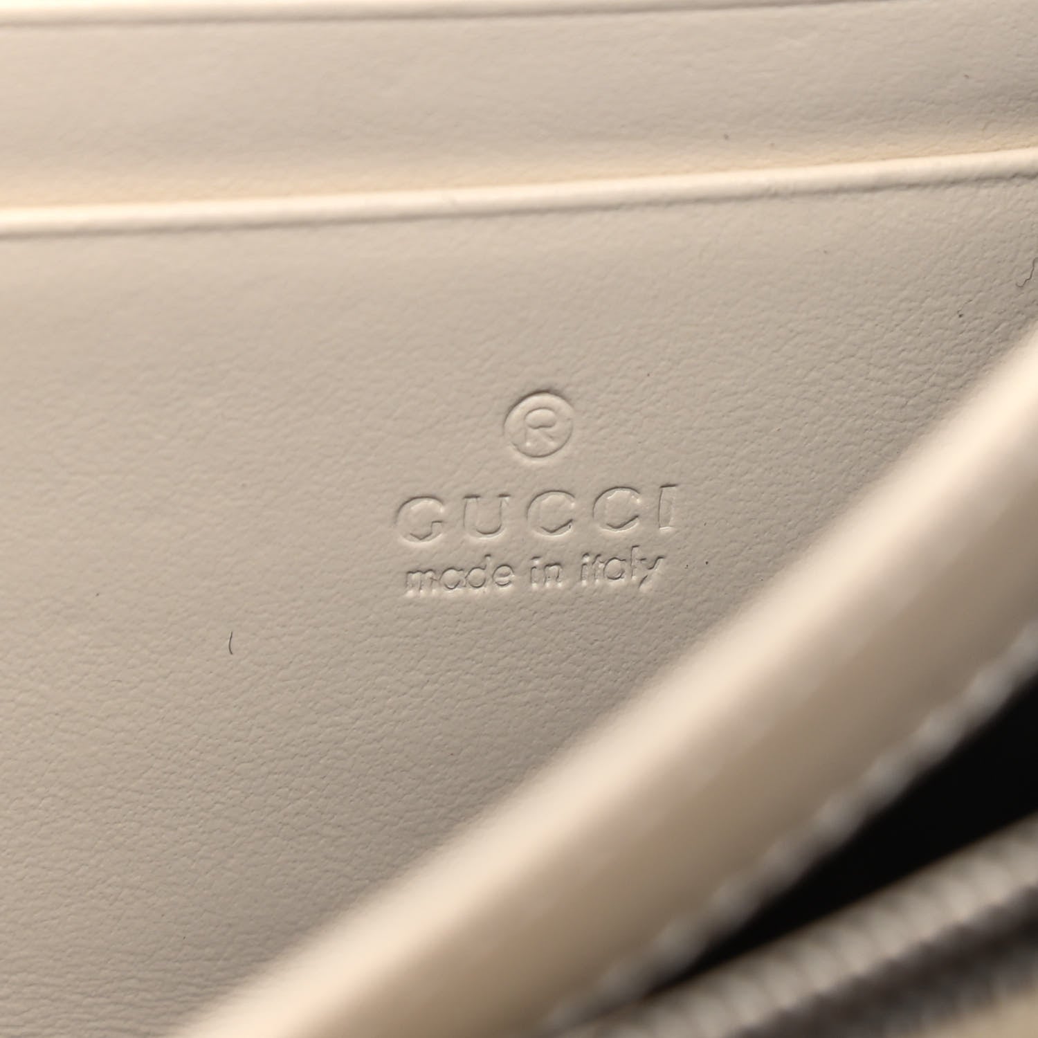 Gucci Calfskin Matelasse GG Marmont Chain Wallet Mystic White 10 of 17