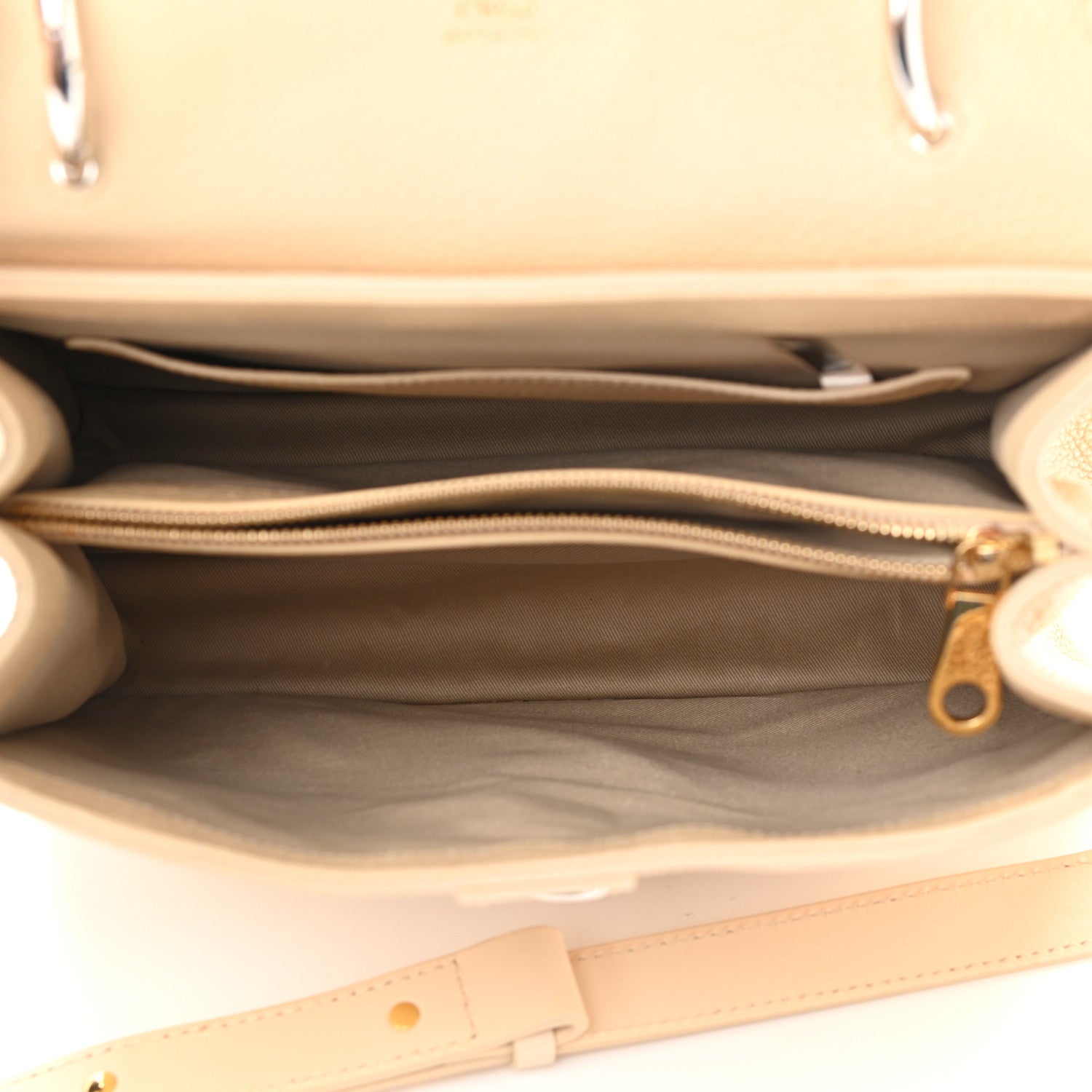 Chloe Shiny Grained Calfskin Medium Aby Day Shoulder Bag Blondie Beige 5 of 10