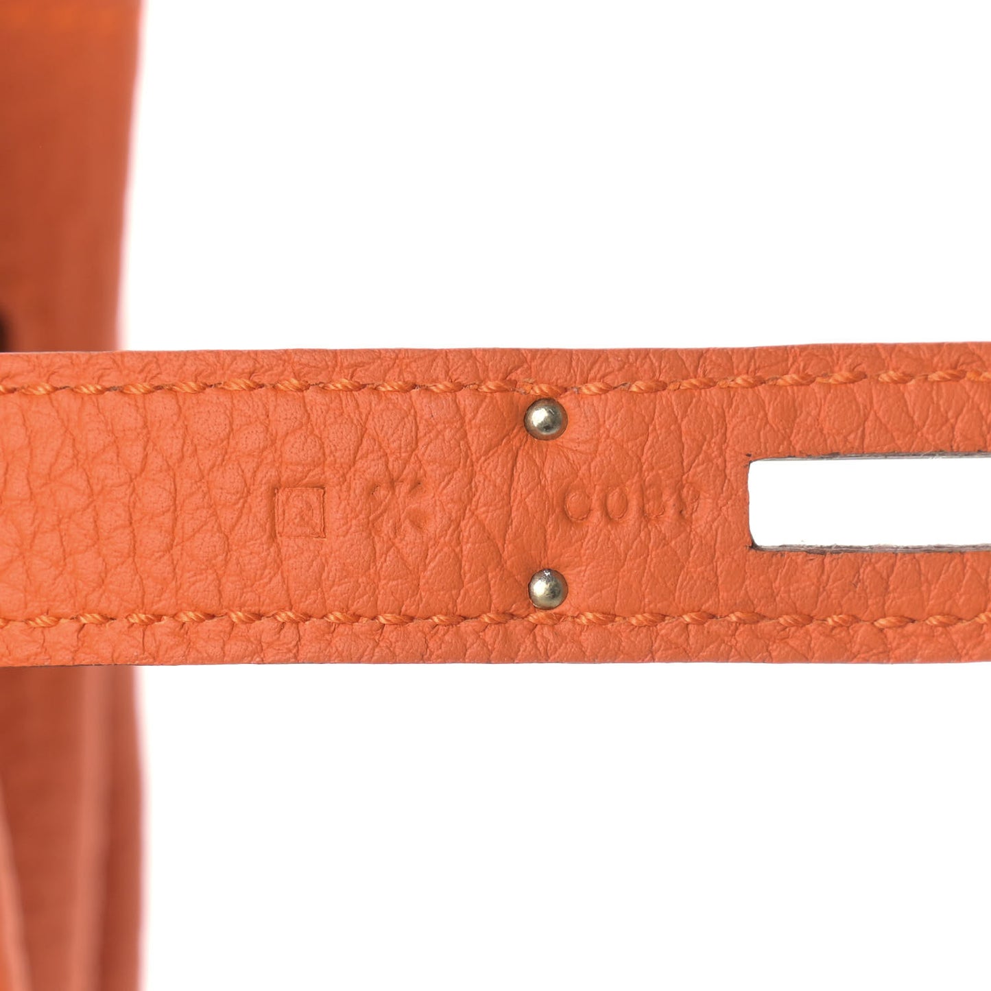 Togo Kelly Retourne 35 Orange
