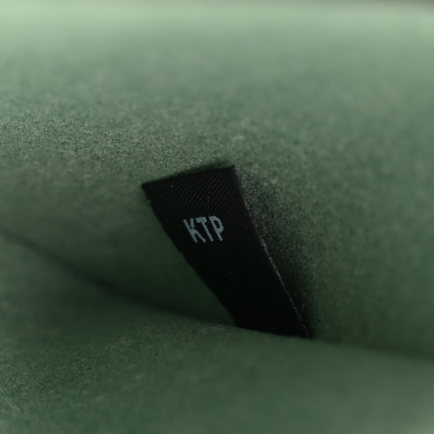 Small Classic Grain Billie Crossbody Bag Acrylic Green