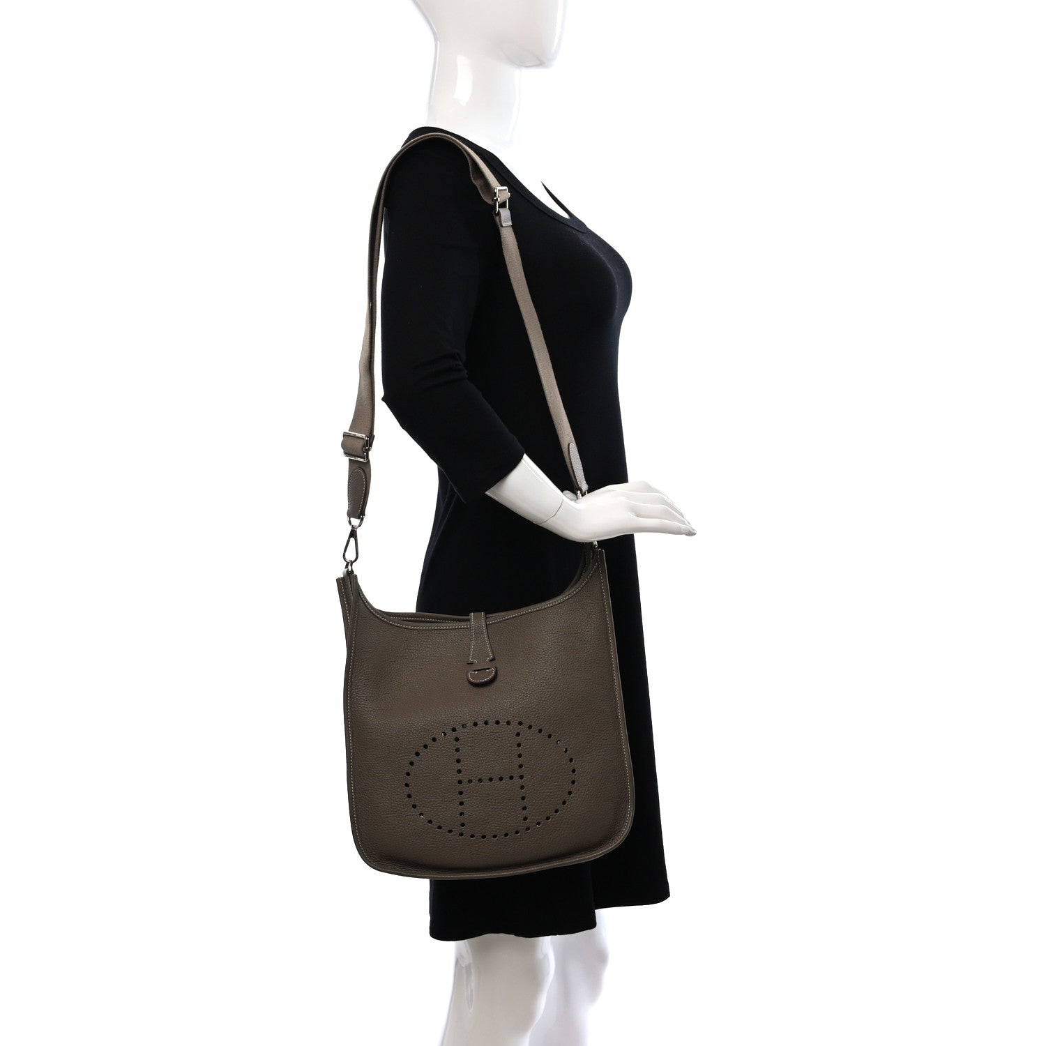 Hermes Taurillon Clemence Evelyne III PM Etoupe 2 of 17