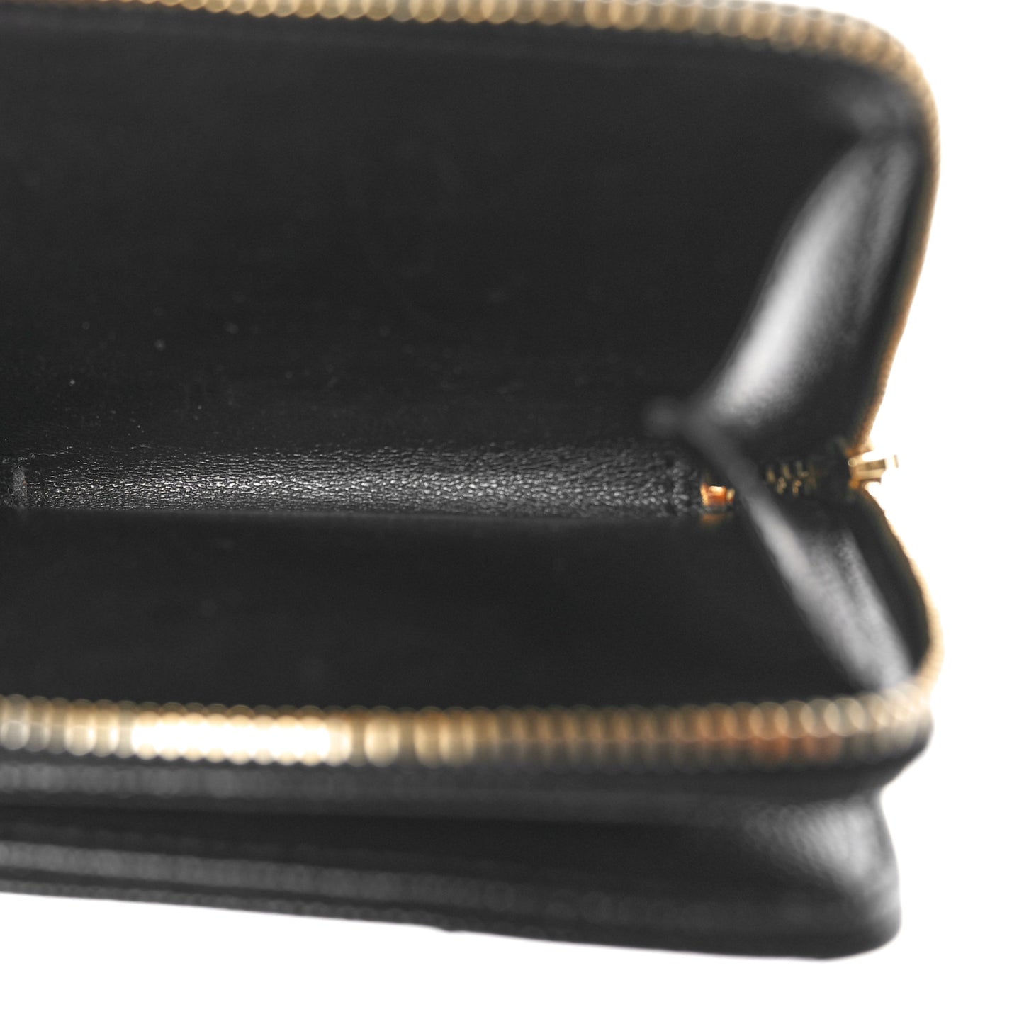 Grain De Poudre Matelasse Chevron Monogram Compact Zip Around Wallet Black