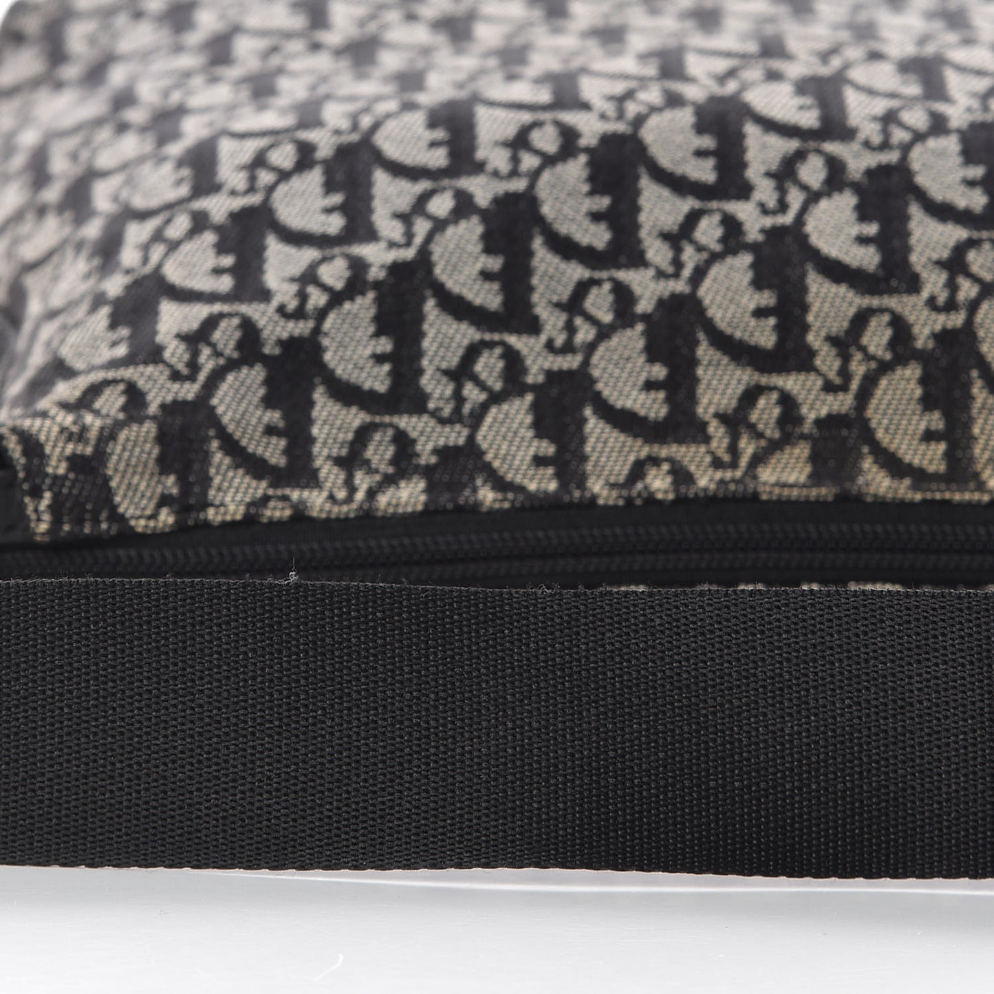 Monogram Messenger Black