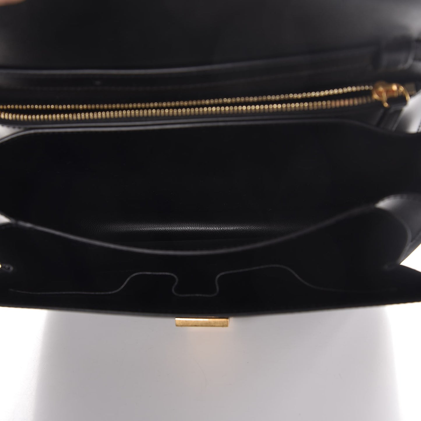 Box Calfskin Medium Classic Box Flap Bag Black