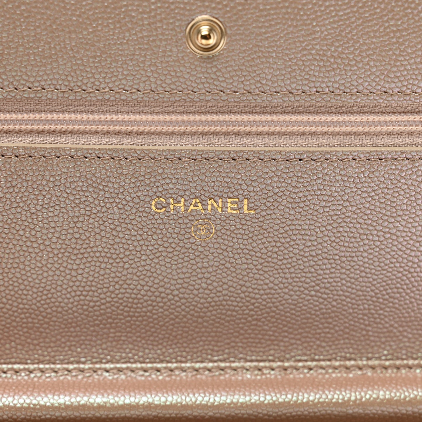Iridescent Caviar Quilted Wallet On Chain WOC Beige