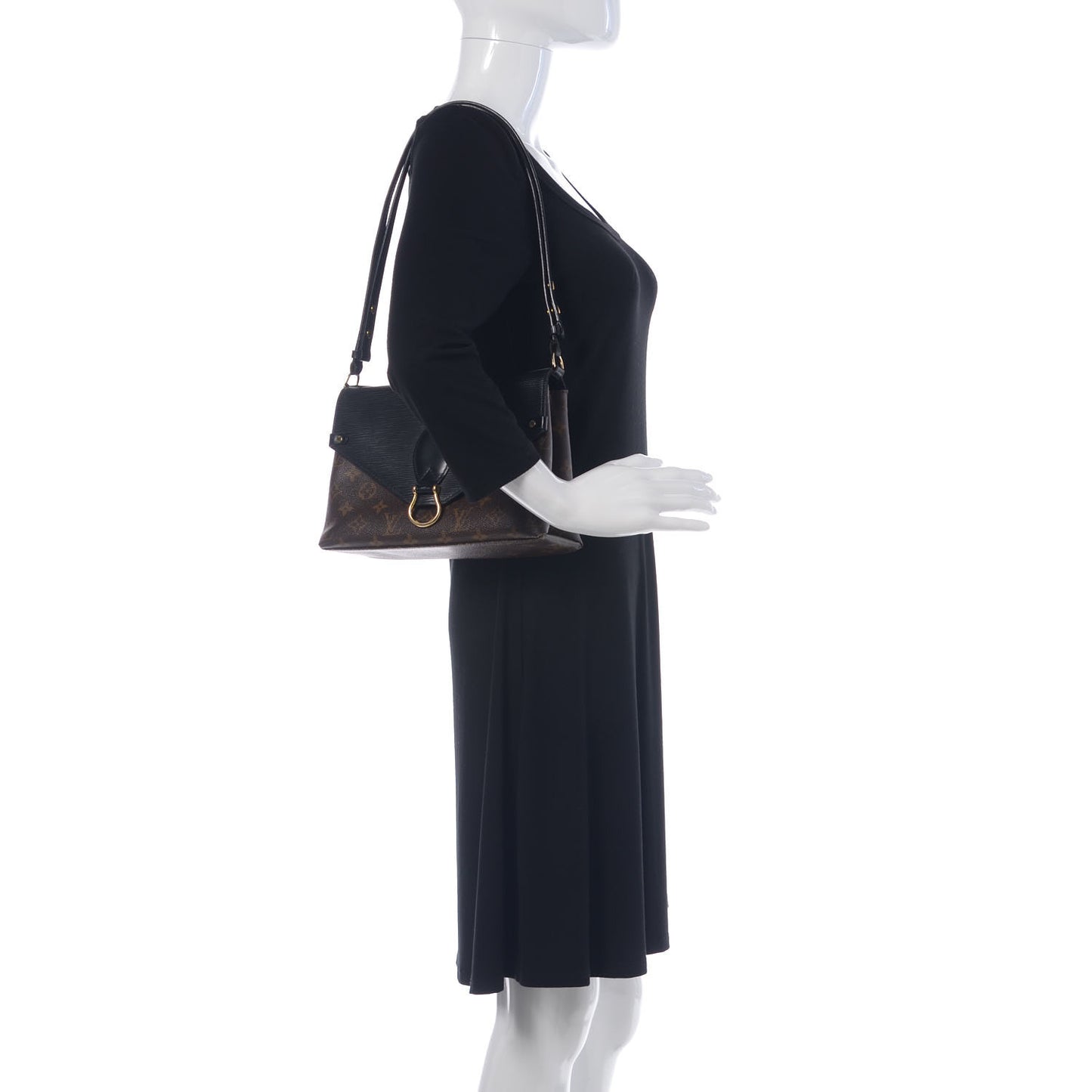 Epi Monogram Saint Michel Black