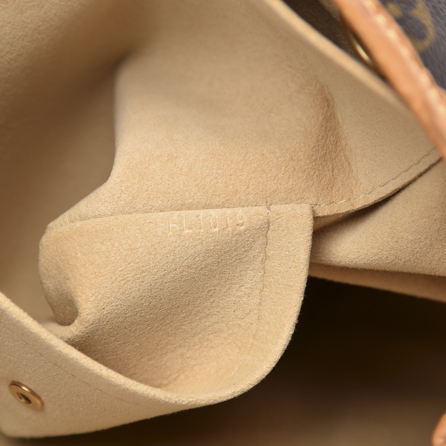Louis Vuitton Monogram Galliera PM 7 of 14