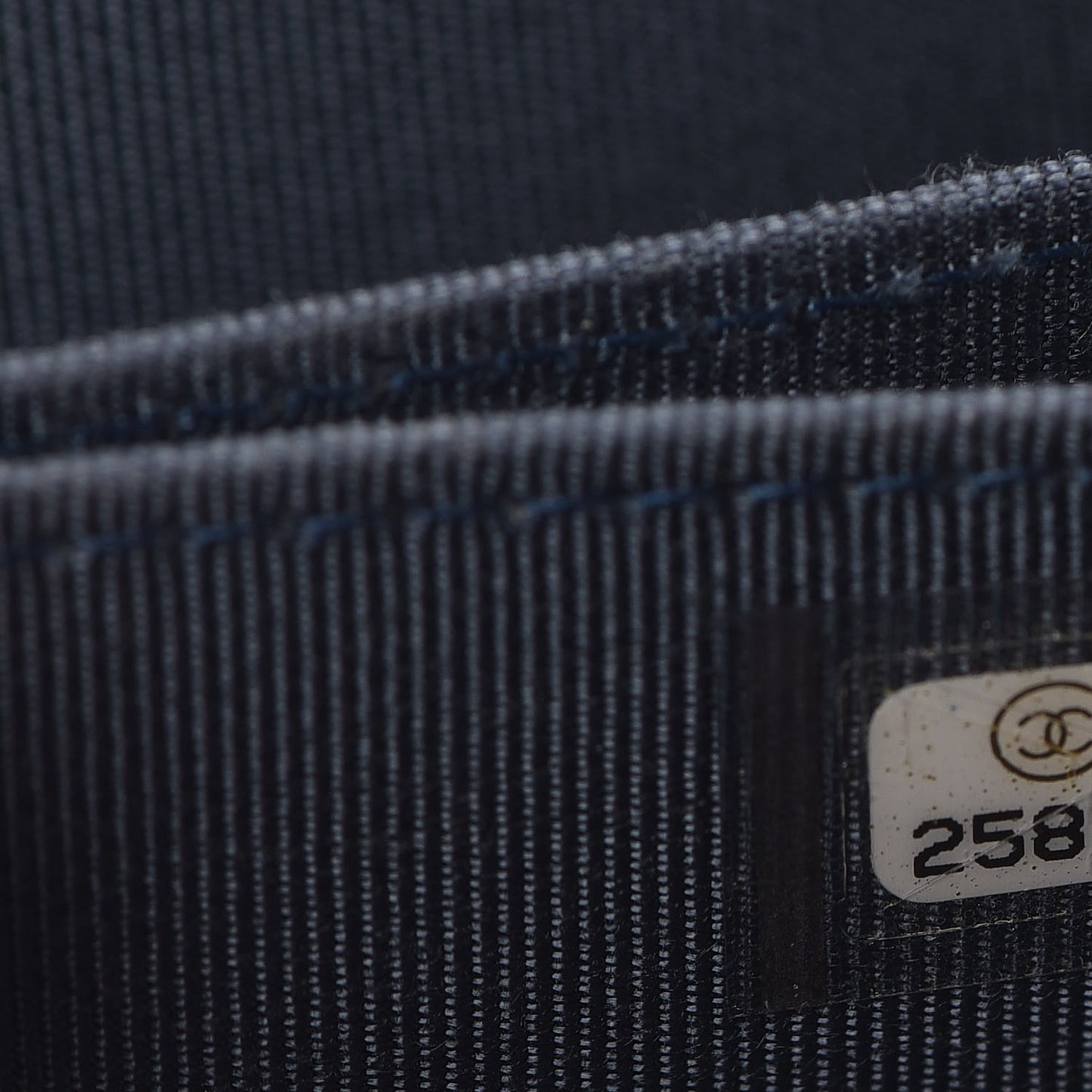 Metallic Caviar Quilted Zip Coin Purse Dark Blue