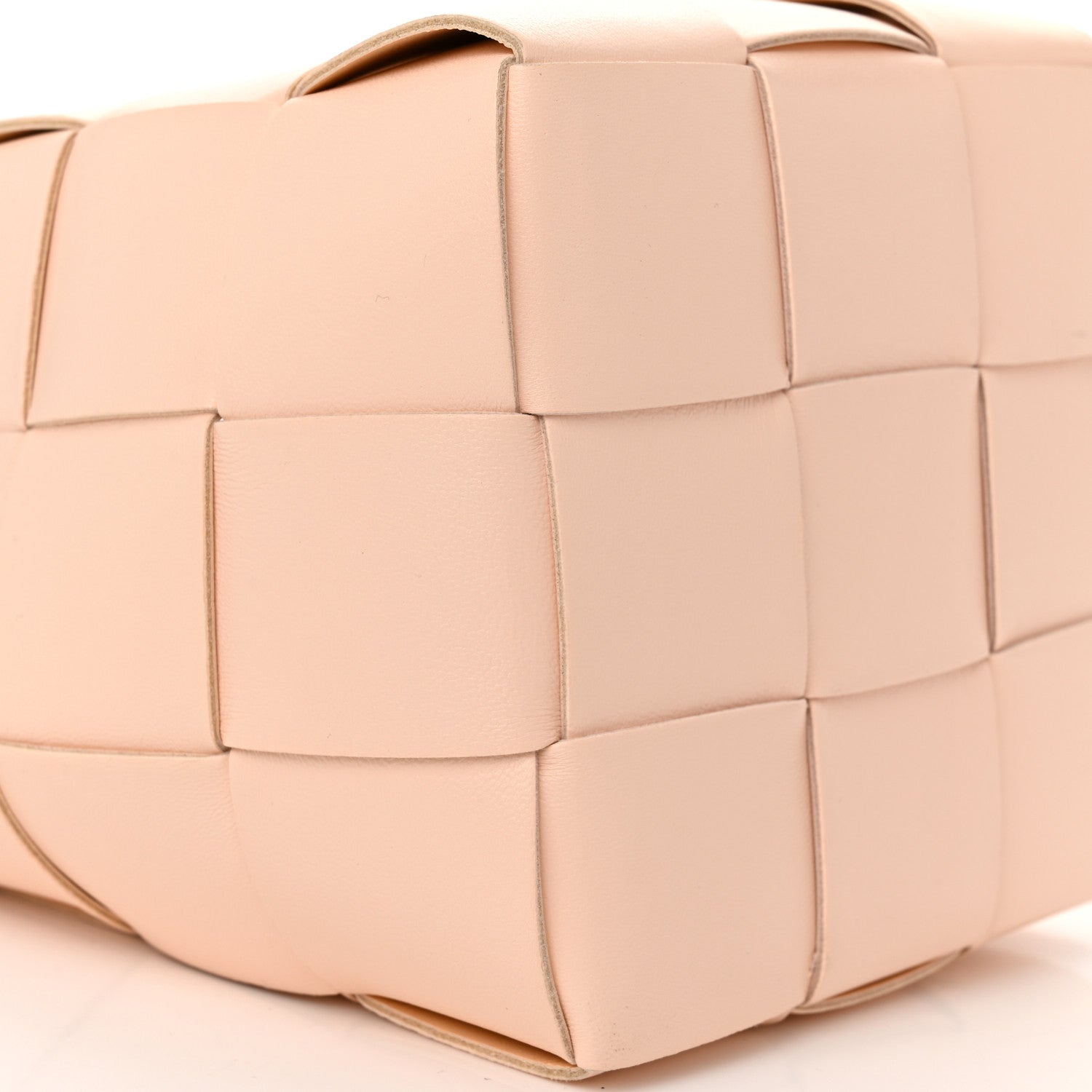 Bottega Veneta Nappa Maxi Intrecciato Cassette Bucket Bag Melon Washed 6 of 12