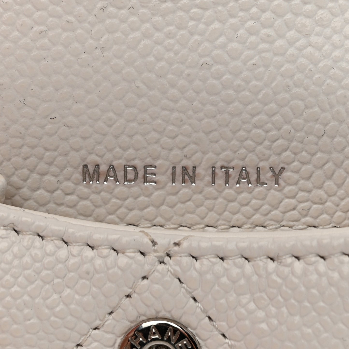 Caviar Quilted Airpods Pro Case White