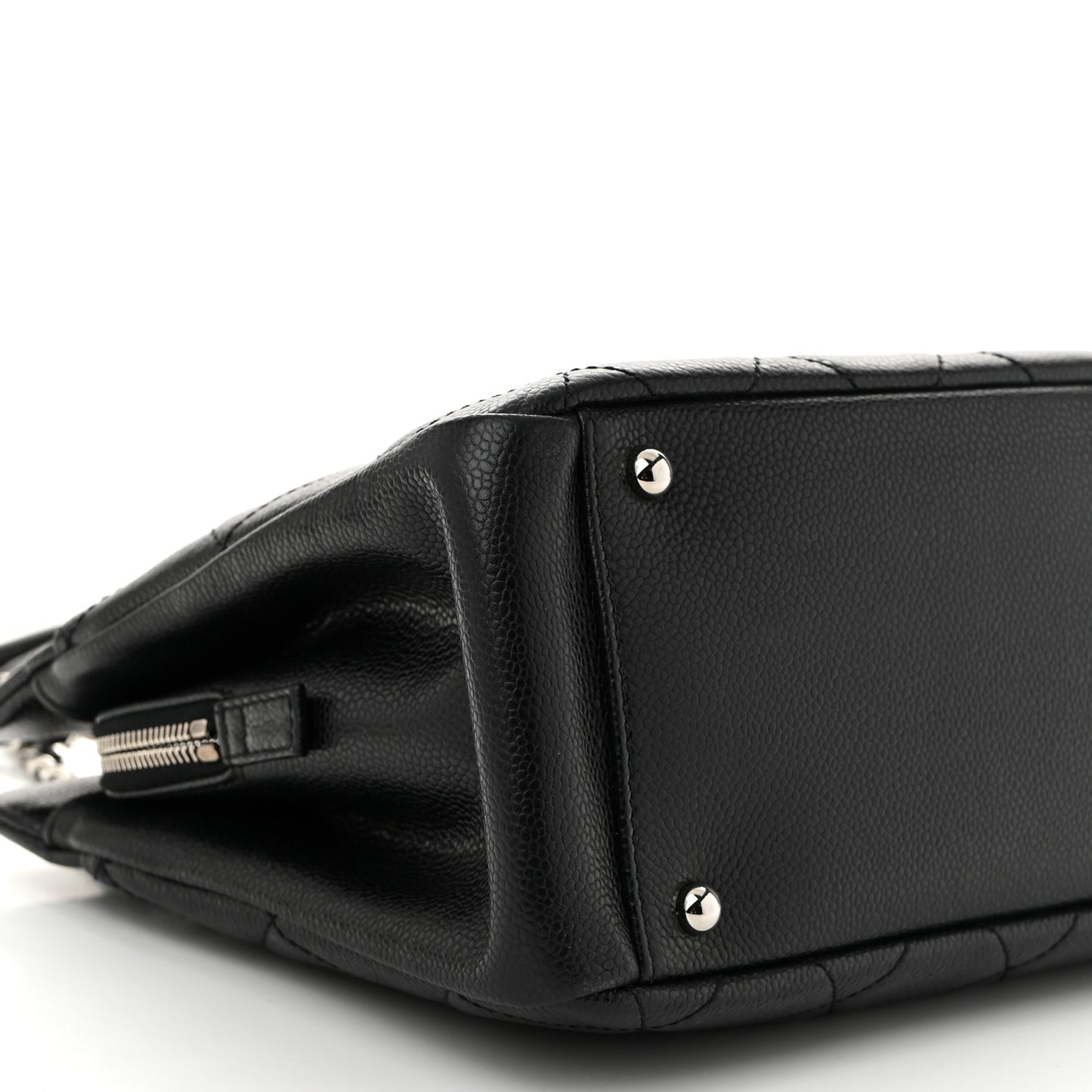 Caviar Quilted CC Timeless Soft Tote Black