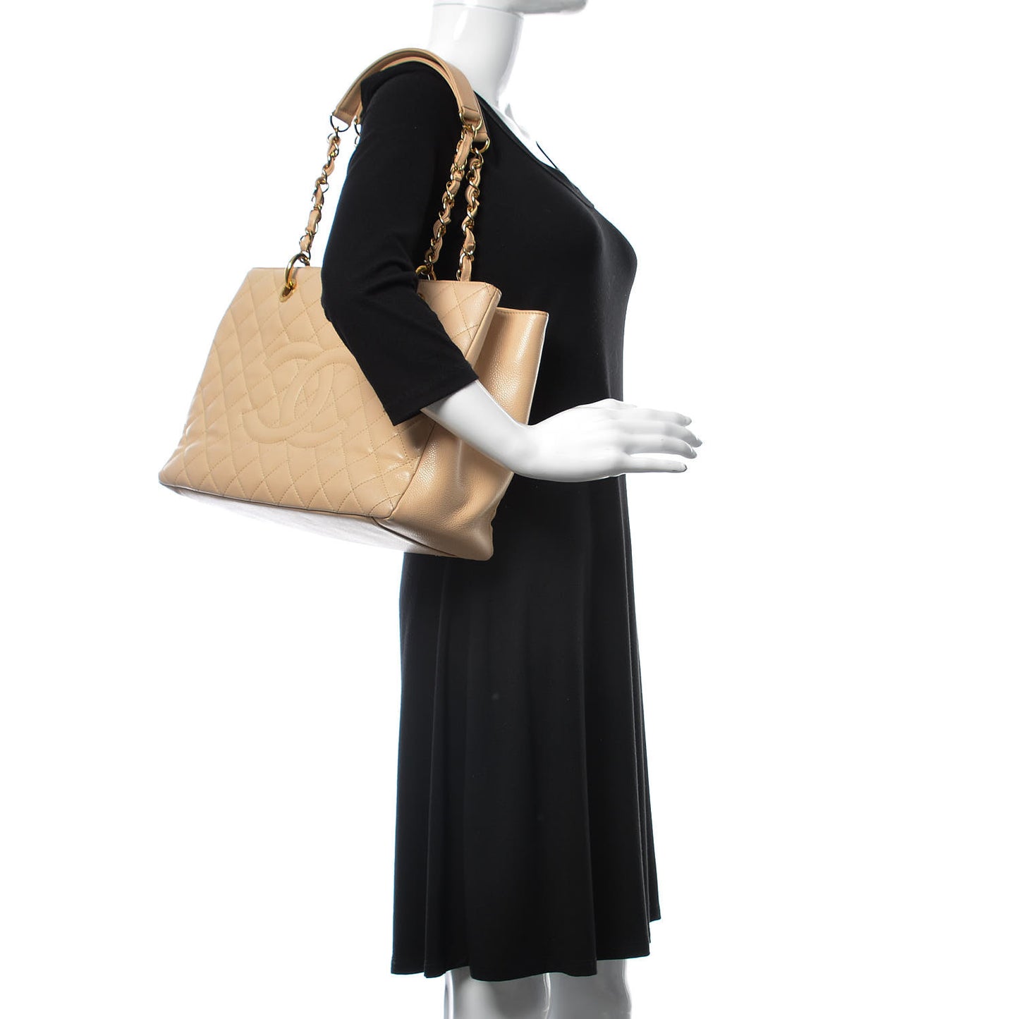 Caviar Quilted Grand Shopping Tote GST Beige Clair