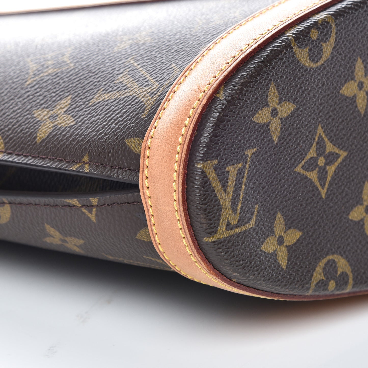 Monogram Babylone