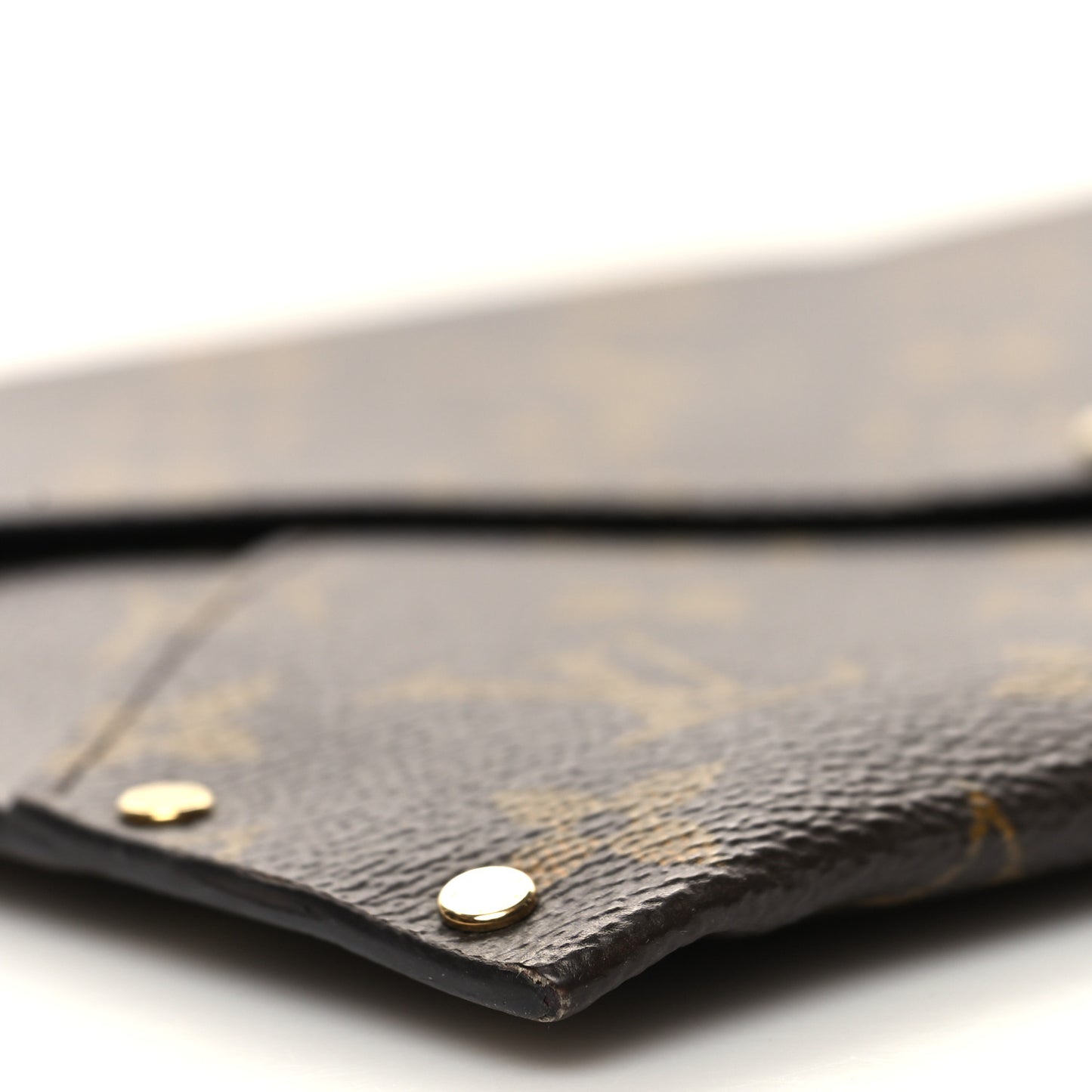 Monogram Rivets Enveloppe