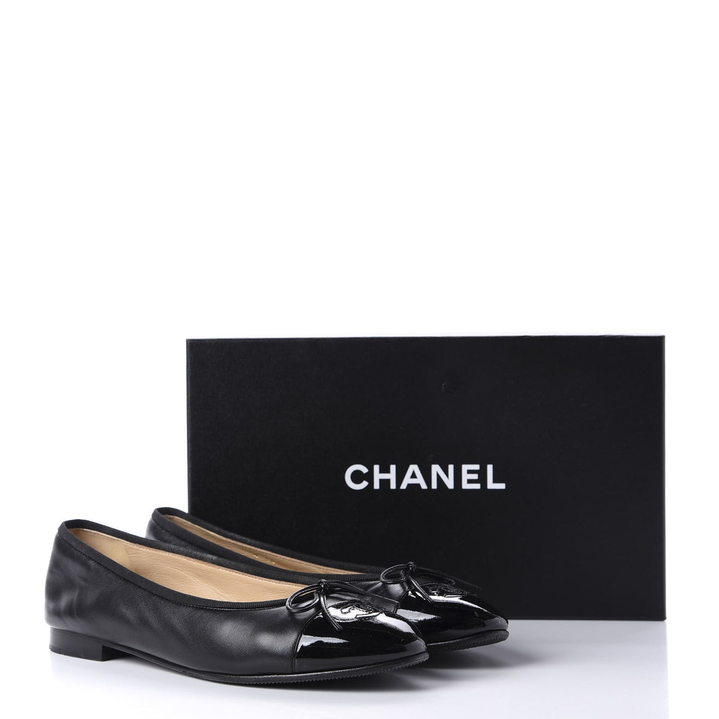 Lambskin Patent Calfskin CC Cap Toe Ballerina Flats 39 Black