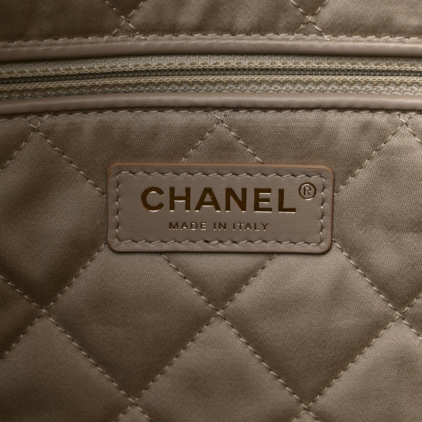 Metallic Calfskin Quilted Chanel 22 Golden