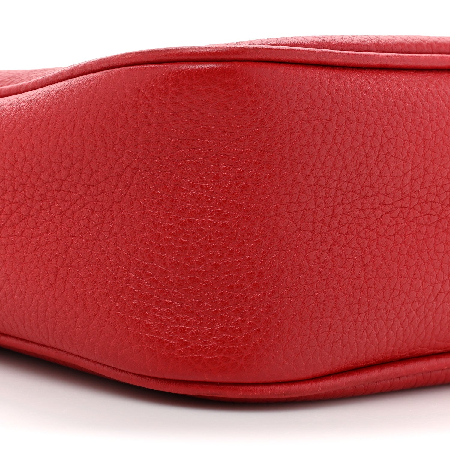 Gucci Pebbled Calfskin Small Soho Disco Bag Tabasco Red 9 of 13
