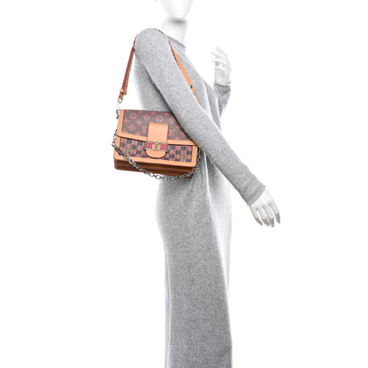 Louis Vuitton Monogram LV Pop Dauphine MM Rose 2 of 14