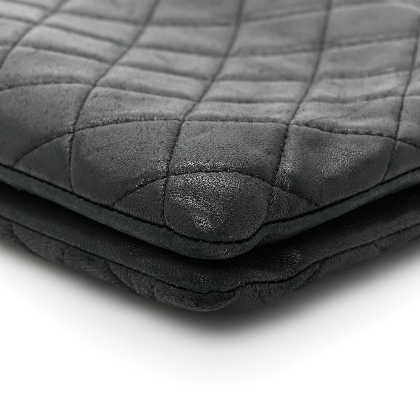 Lambskin Quilted Small Boy Zipped Pouch Black