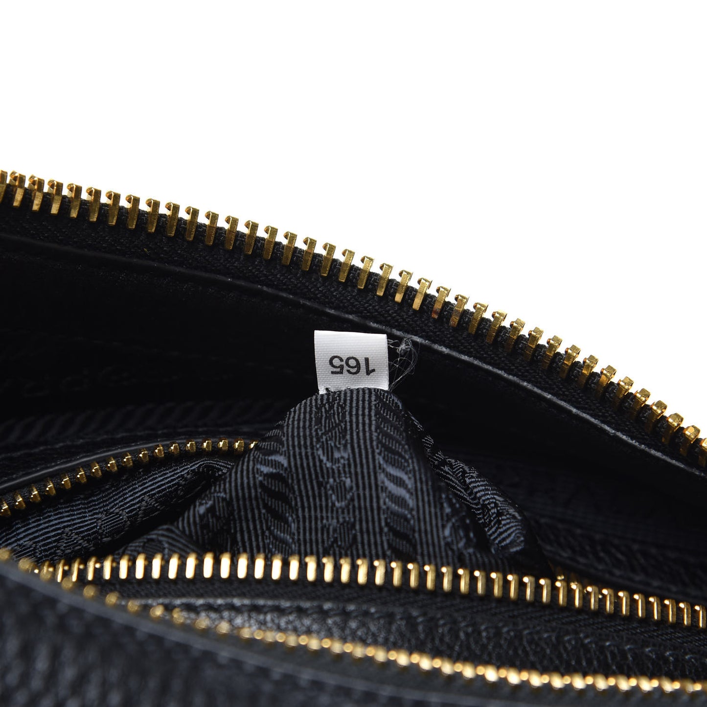 Vitello Daino Hobo Black