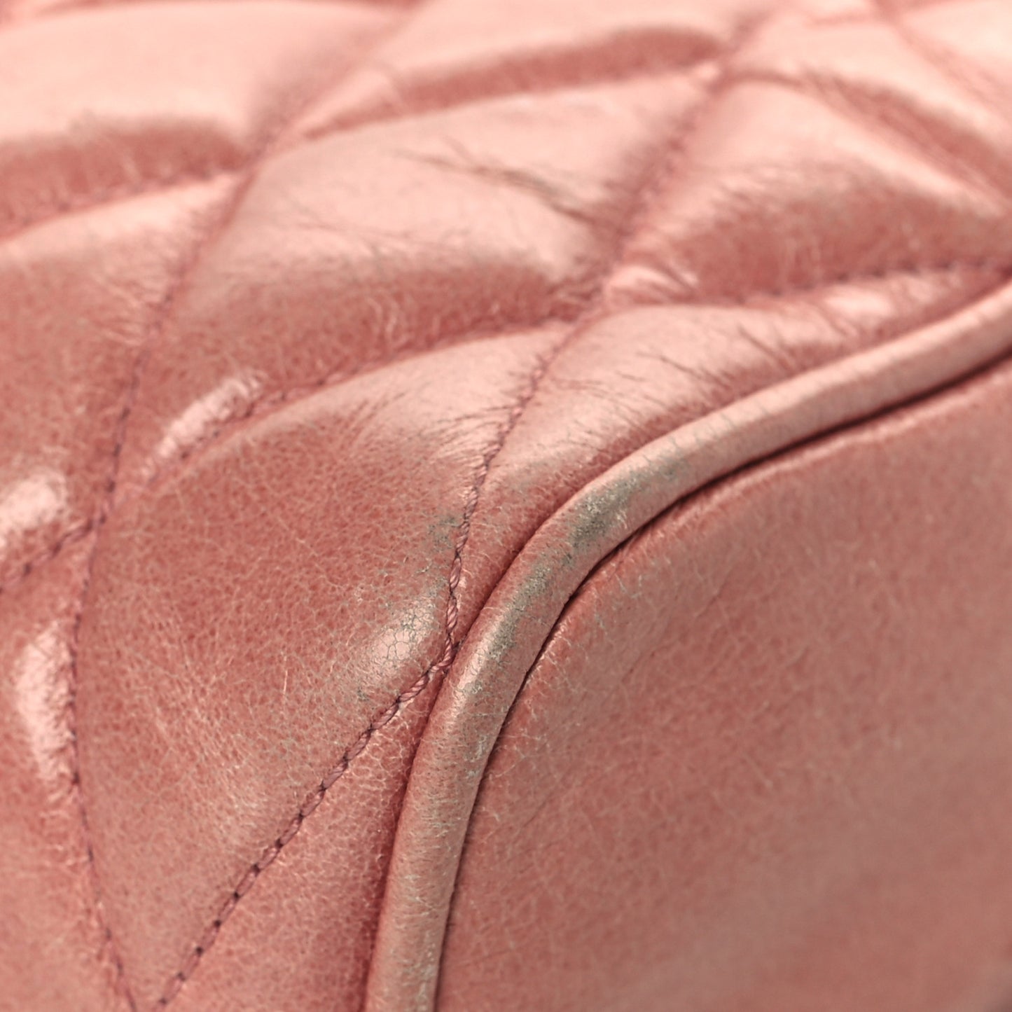 Vitello Shine Quilted Camera Bag Loto