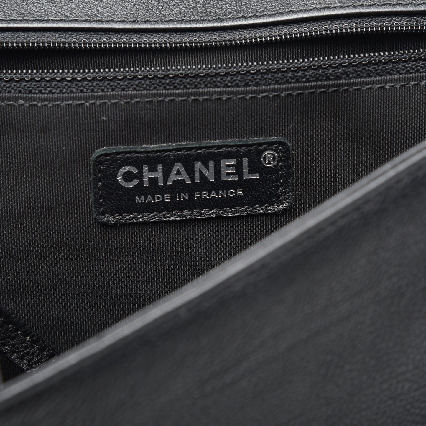 Caviar Quilted Large Boy Flap Black