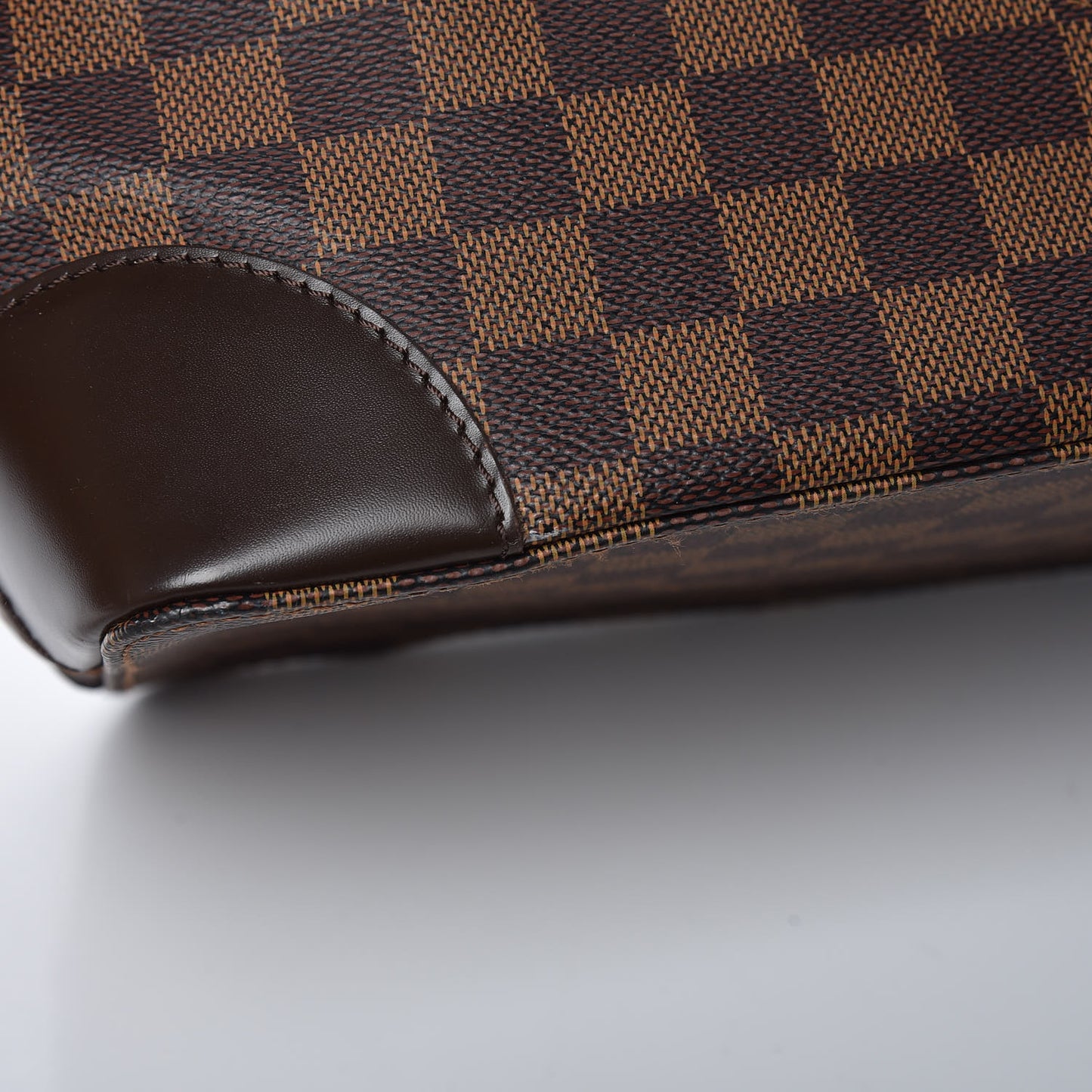 Damier Ebene Hampstead PM