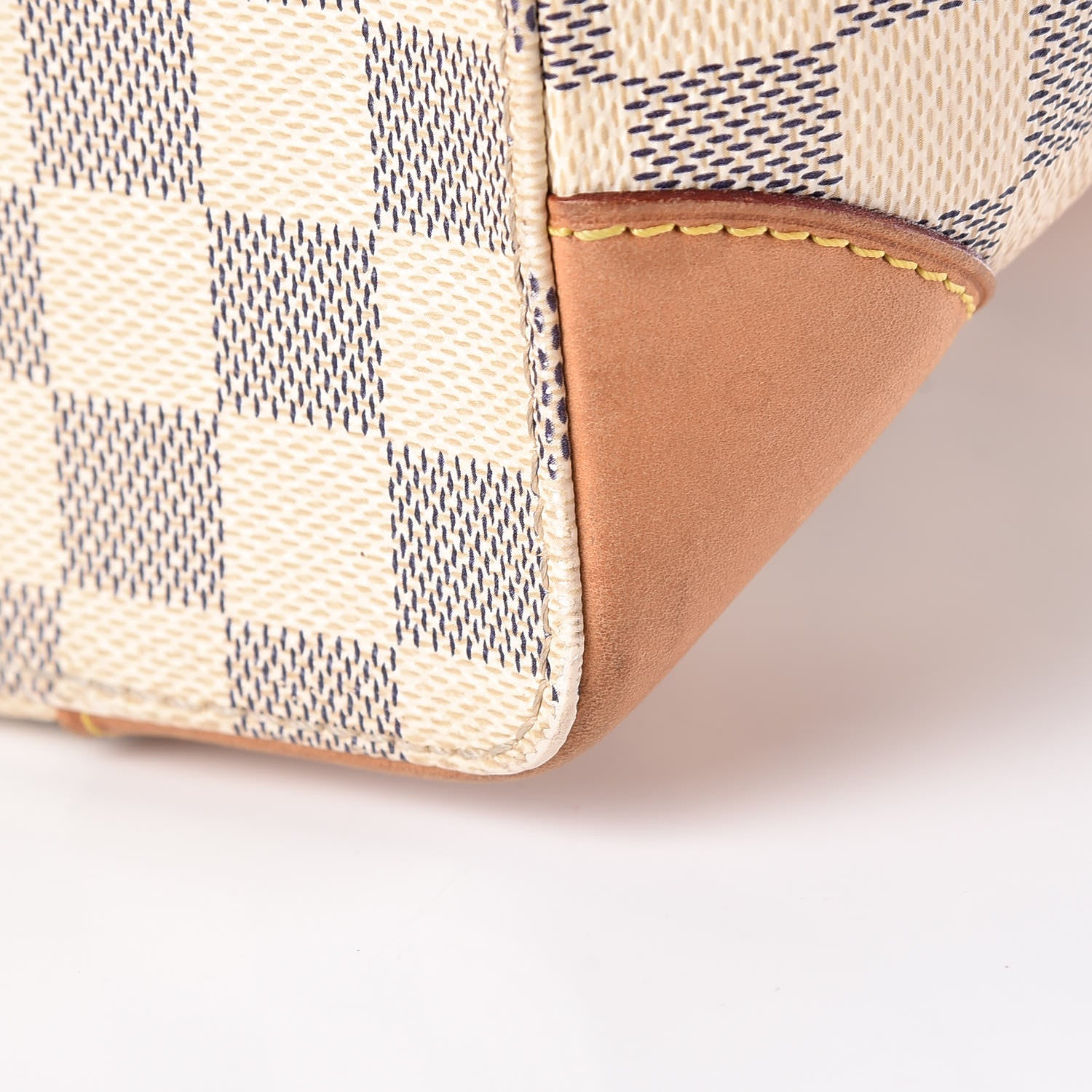Louis Vuitton Damier Azur Hampstead MM 16 of 25