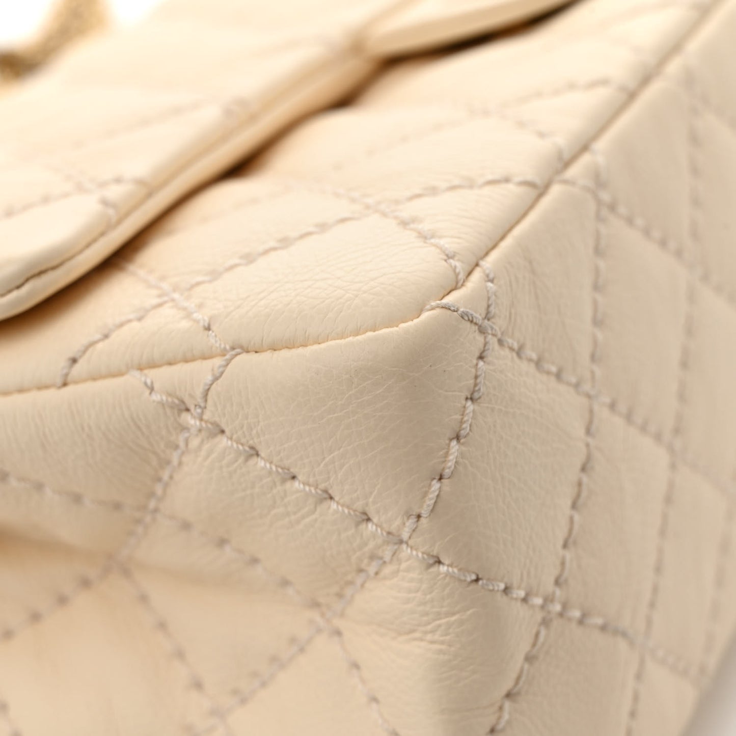 Aged Calfskin Quilted 2.55 Reissue 226 Flap Ivory
