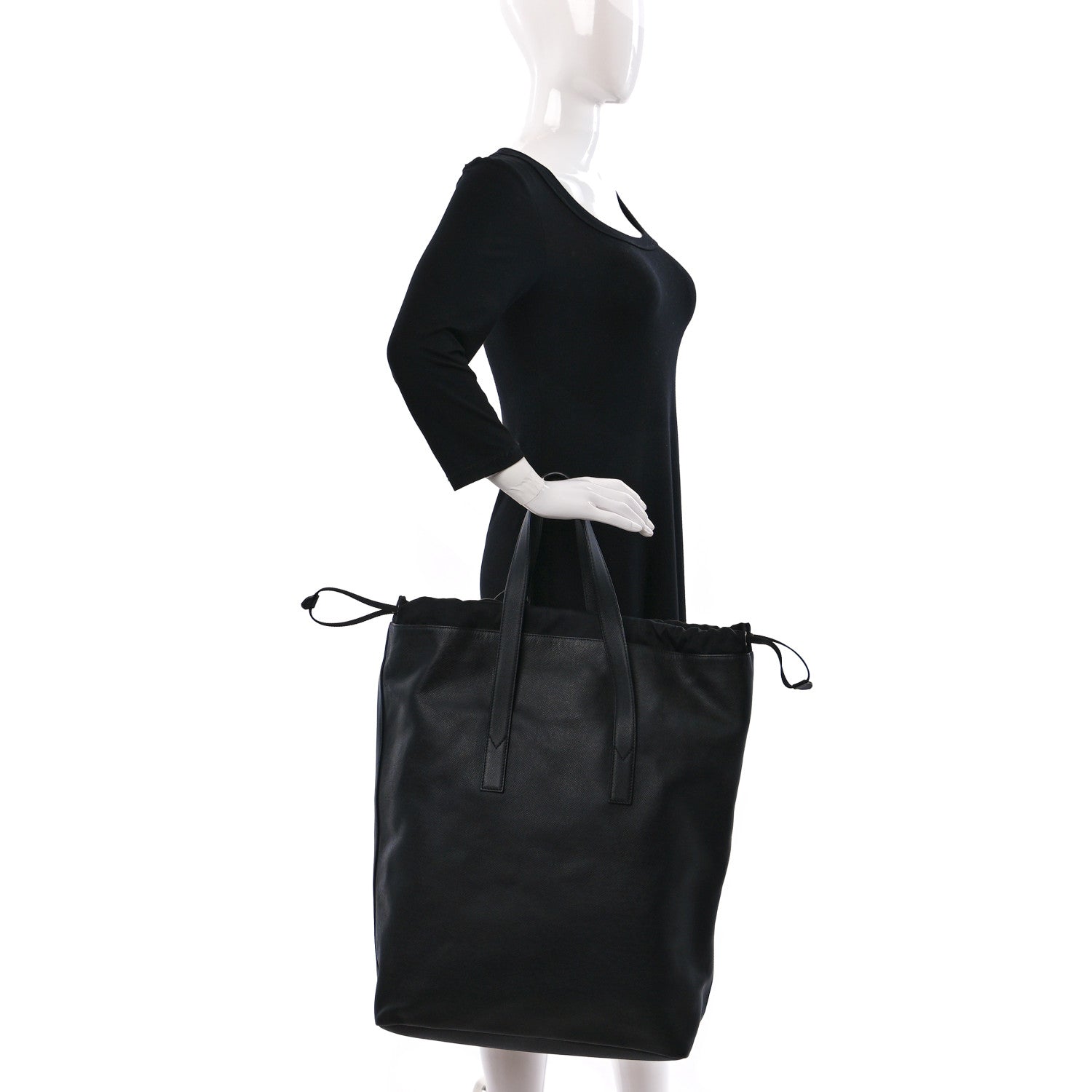 Louis Vuitton Taiga Outdoor Cabas Light Black 2 of 11