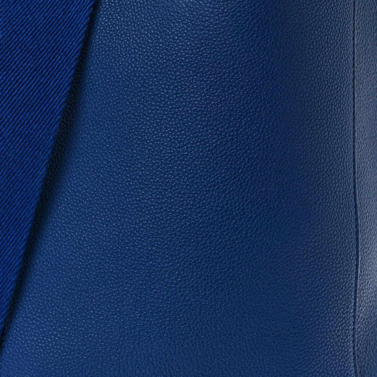 Soft Grained Calfskin Small Sangle Bucket Bag Blue
