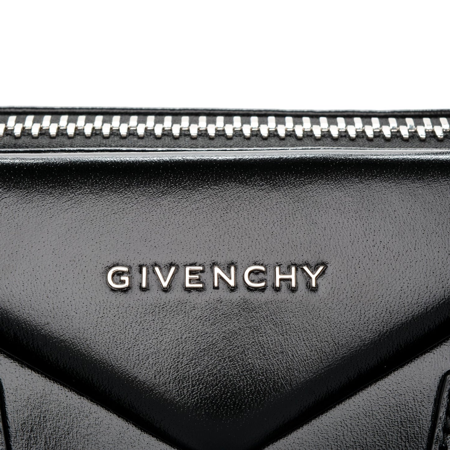 Shiny Lord Calfskin Medium Antigona Black