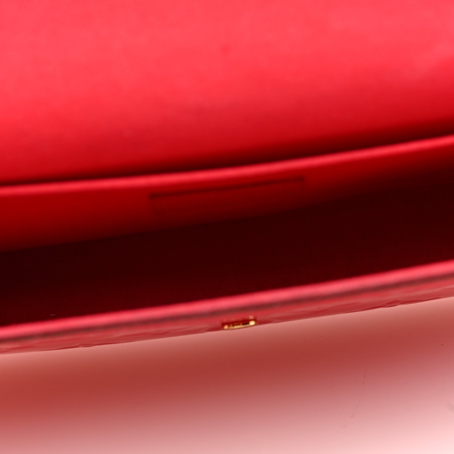 Vernis Felicie Pochette Chain Wallet Hot Pink