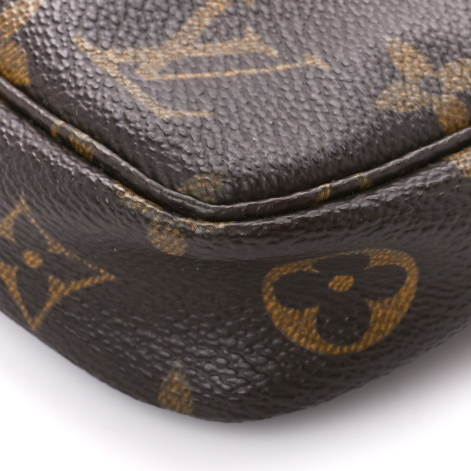 Louis Vuitton Monogram Pochette Accessories 10 of 10