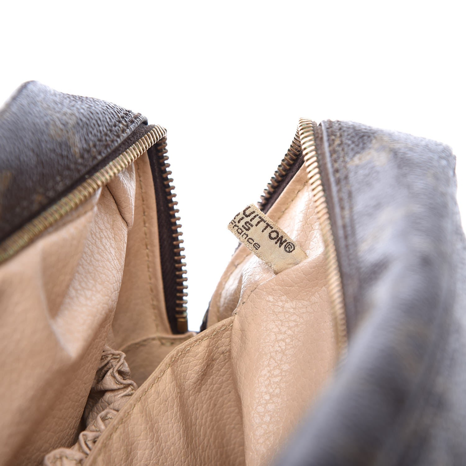 Louis Vuitton Monogram Trousse Toilette 28 13 of 33