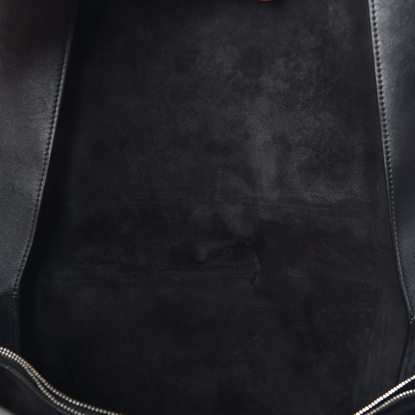 Smooth Calfskin Blade Chain Flap Black