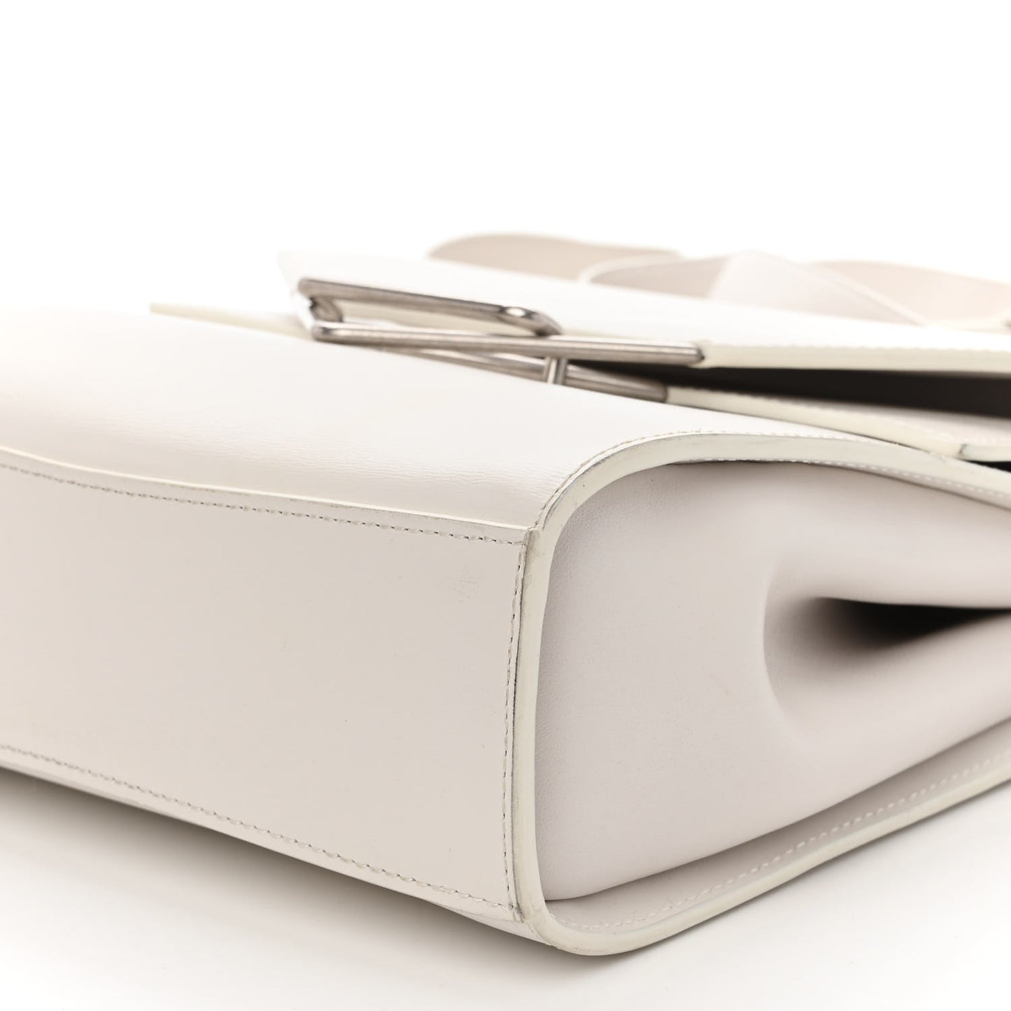 Box Calfskin Nappa Clip Bag Chalk
