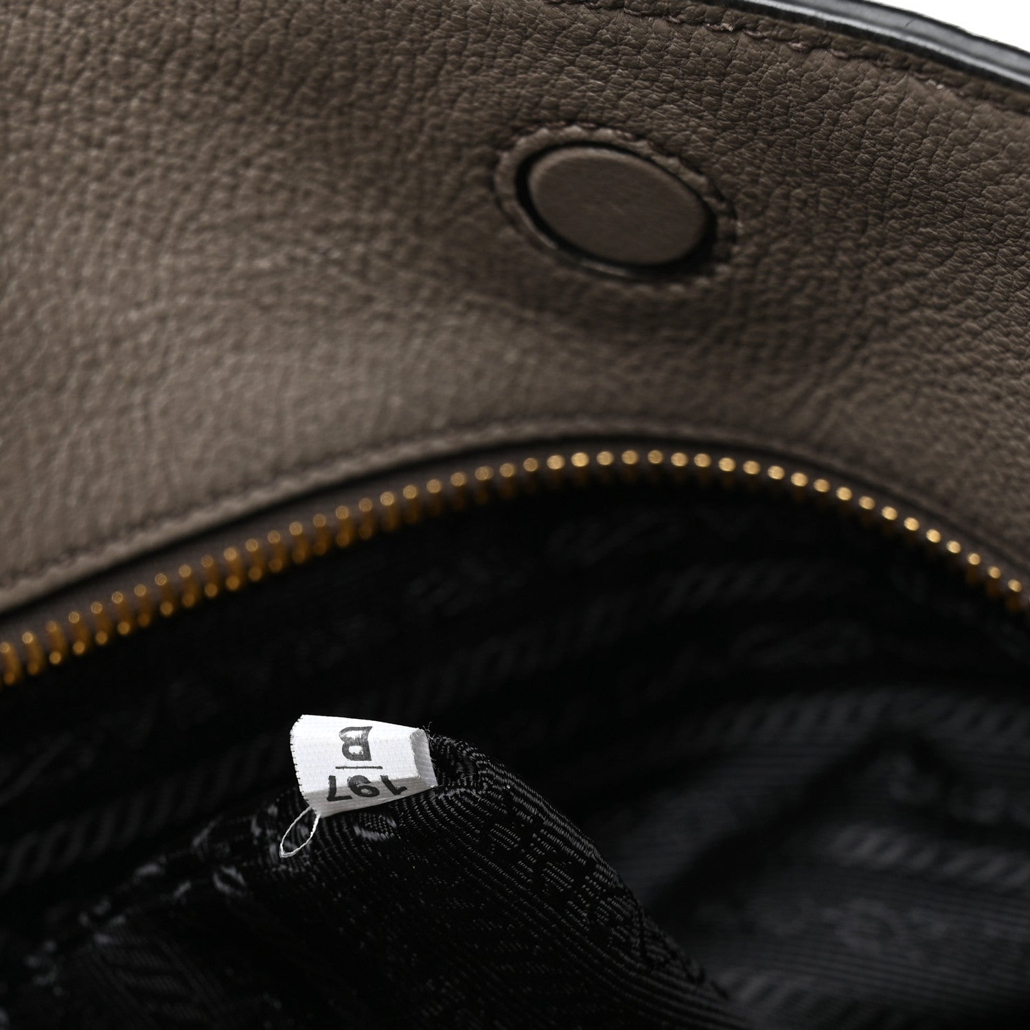 Prada Vitello Phenix Embossed Logo Tote Argilla 8 of 11