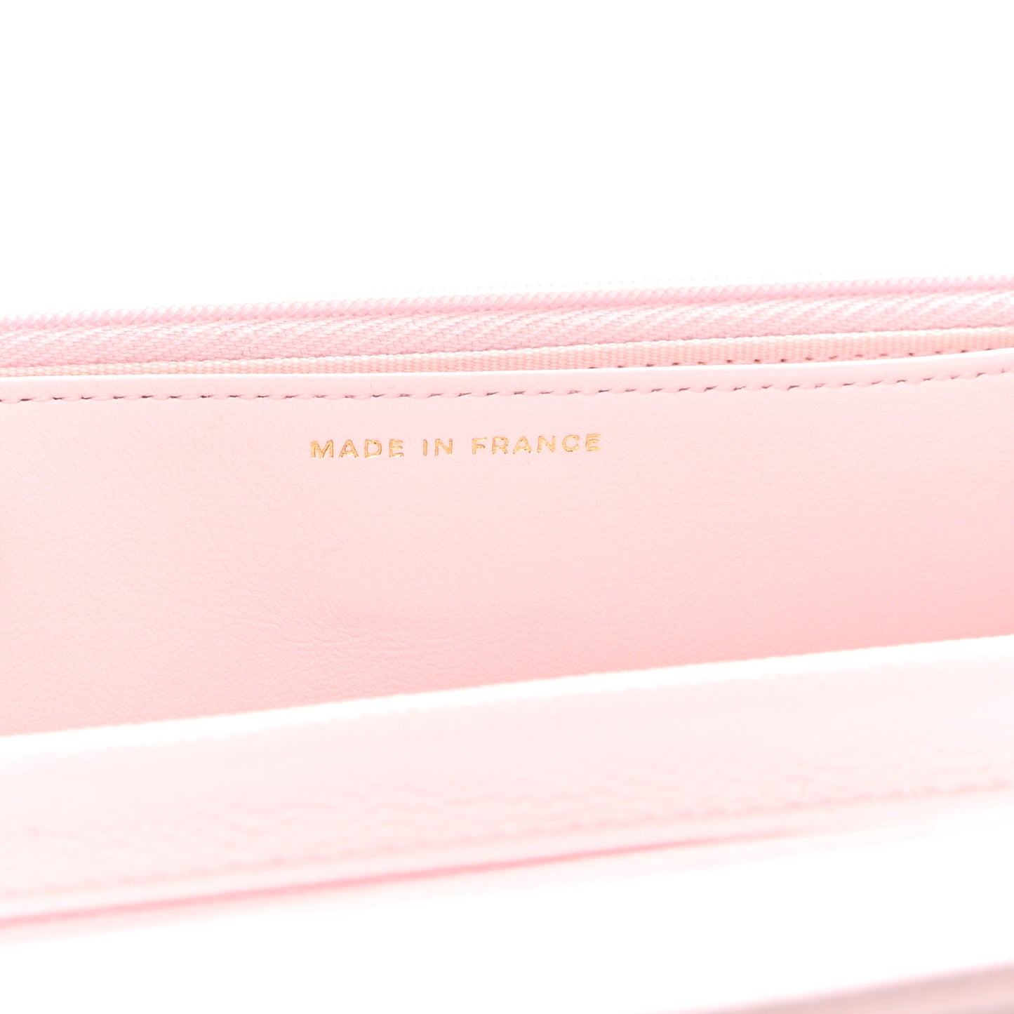 Caviar Quilted Wallet on Chain WOC Light Pink