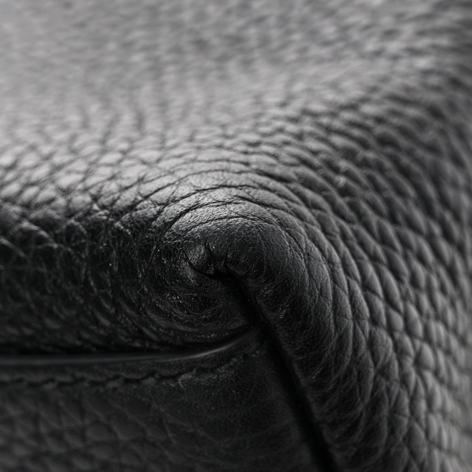 Gucci Pebbled Calfskin Medium Soho Chain Shoulder Bag Black 12 of 12