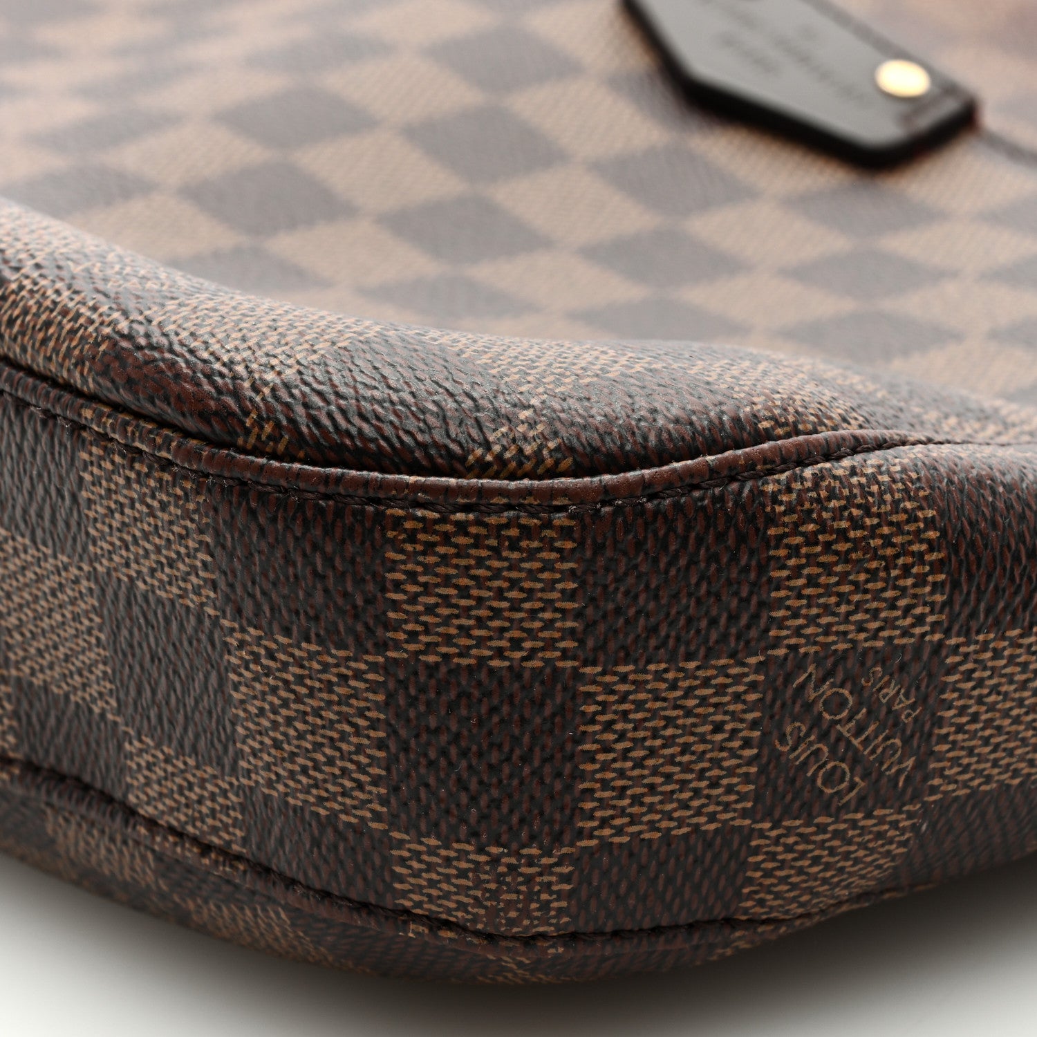 Louis Vuitton Damier Ebene South Bank Besace 9 of 9