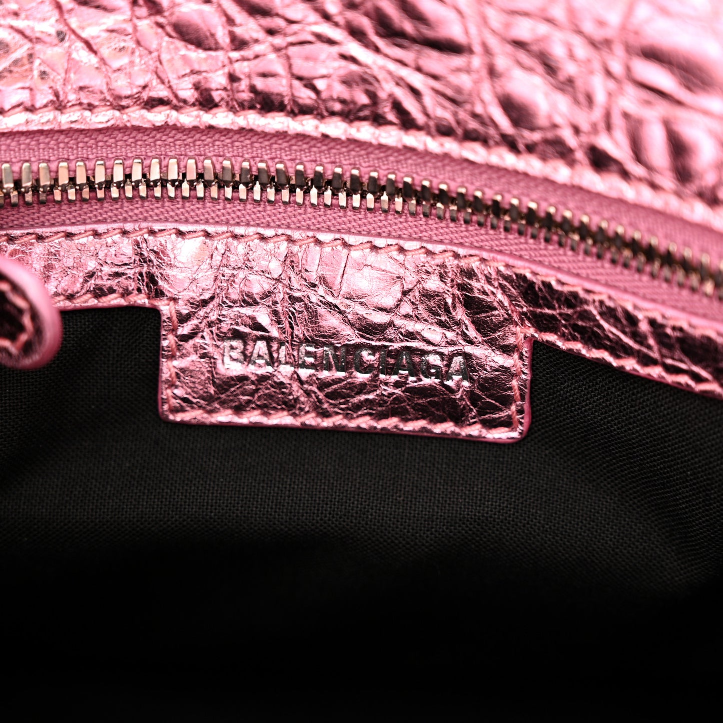 Metallic Agneau Arena Crystal Neo Cagole Handbag XS Met Pink