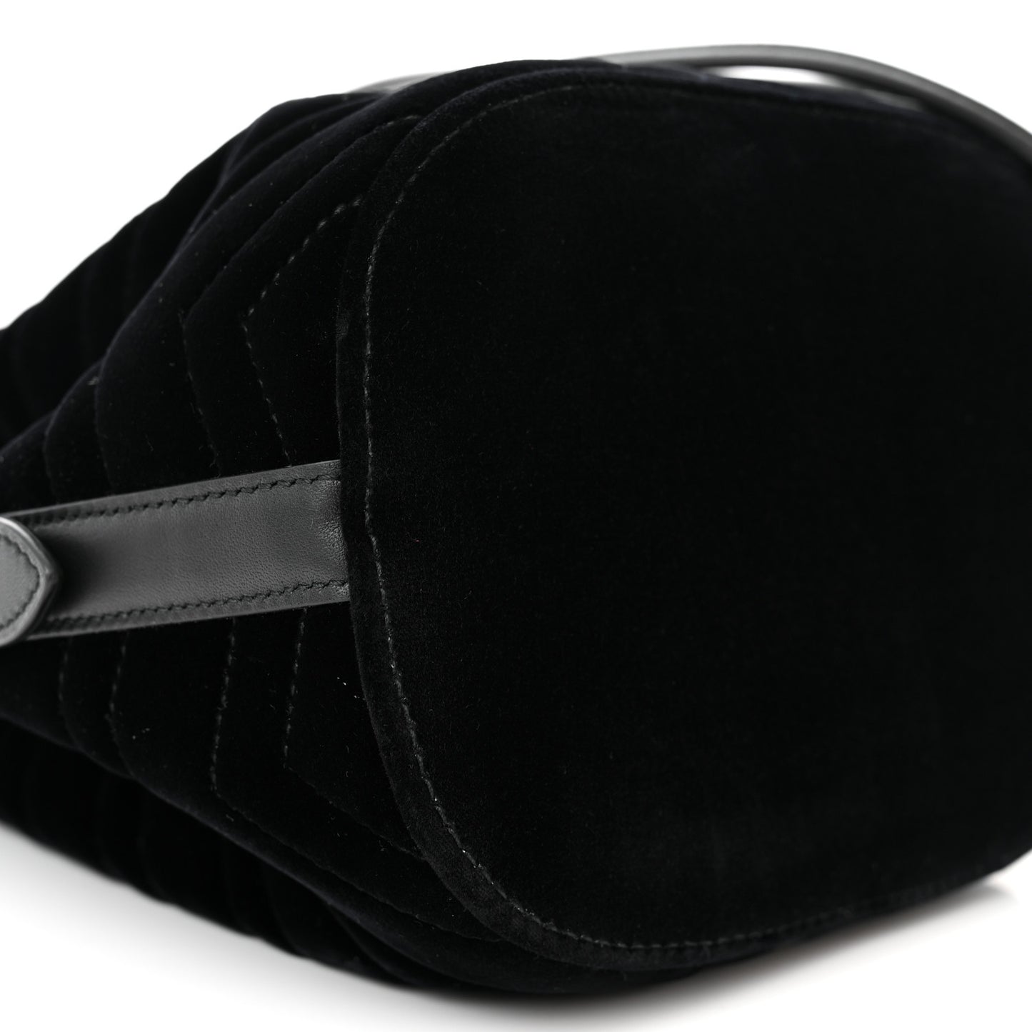 Velvet Matelasse GG Marmont Bucket Bag Black